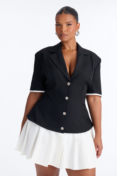 https://cdn.shopify.com/s/files/1/0293/9277/files/04-08-26_S2_31_V125DR07190_BlackWhite_TK_SS_14-18-23_PLUS_26682_PXF.jpg?v=1775992474&with=400&height=600