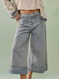 Wide-Leg Cropped Jeans in Light Blue Denim