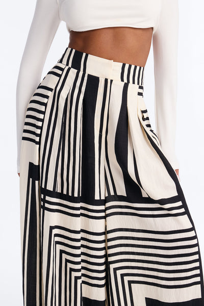 https://cdn.shopify.com/s/files/1/0293/9277/files/05-13-26_S1_17_SM6005P_Navycombo_JG_EO_11-36-41_0475_SG.jpg?v=1779121691&with=400&height=600
