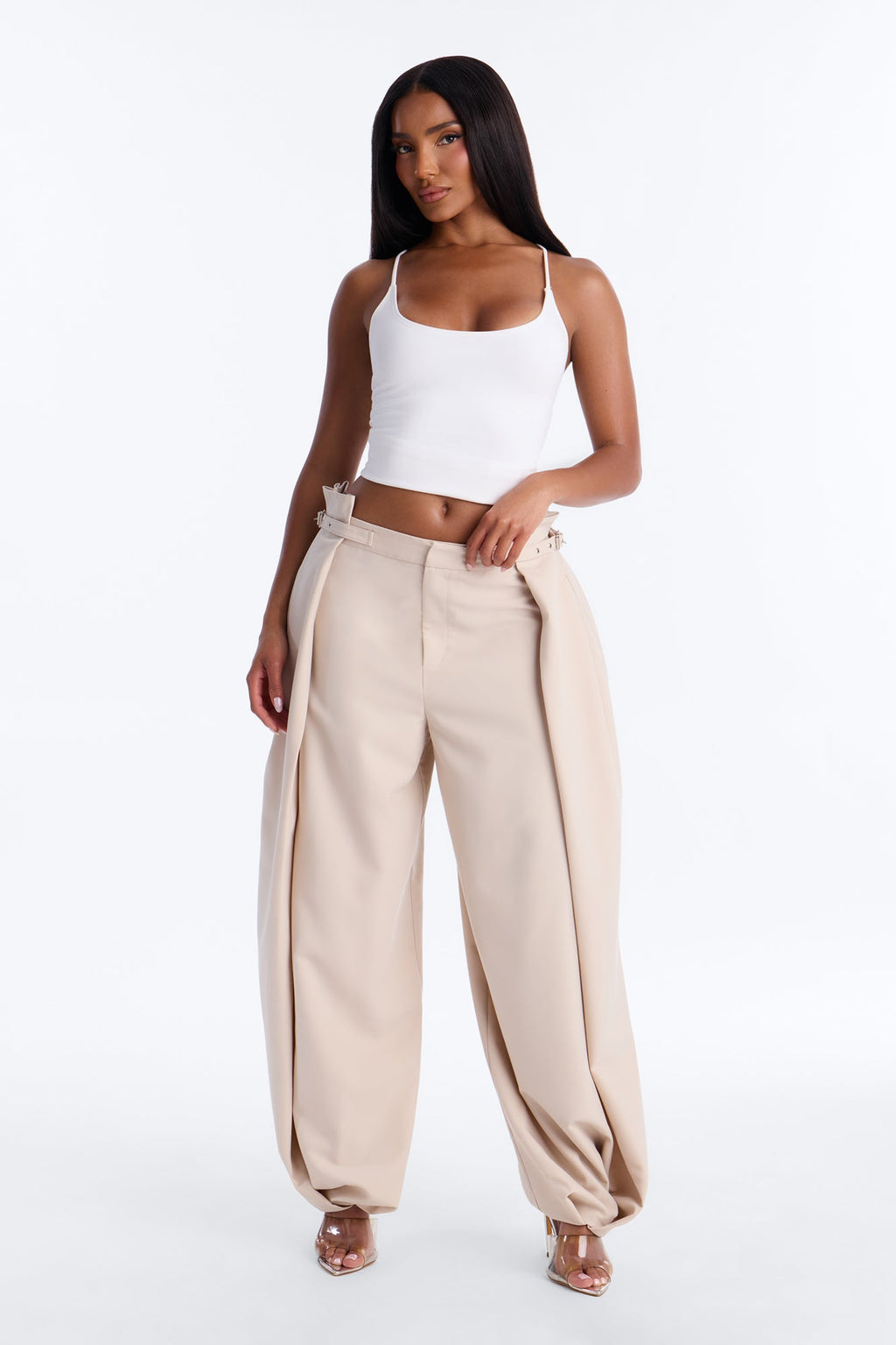 https://cdn.shopify.com/s/files/1/0293/9277/files/05-19-26_S1_38_V225PT07194_Beige_LB_SS_14-10-49_0673_PXF.jpg?v=1779811154