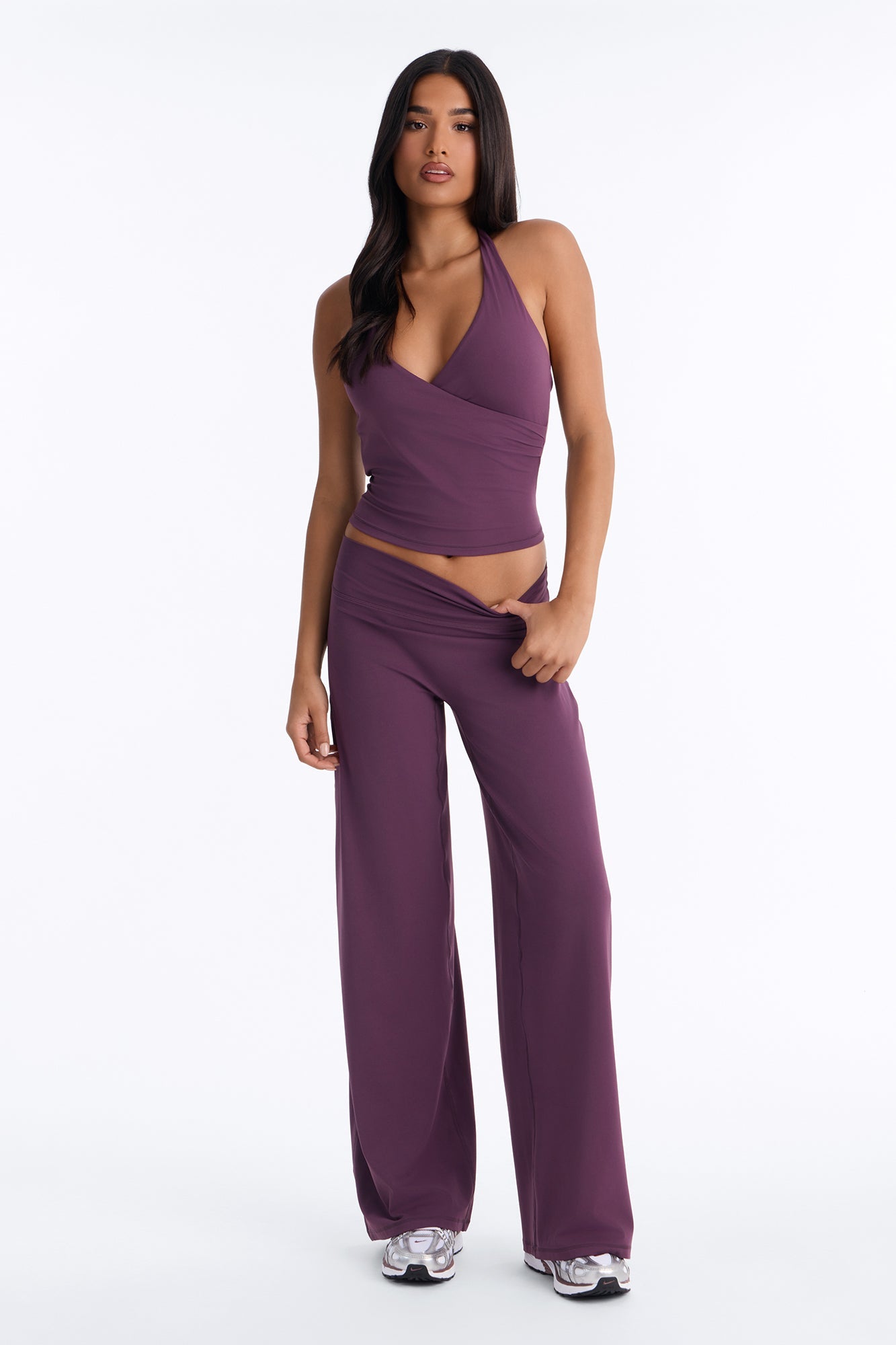 https://cdn.shopify.com/s/files/1/0293/9277/files/05-26-26_S6_34_26LS01008ABG_Plum_JG_IM_13-57-48_3443_MWA.jpg?v=1780421954