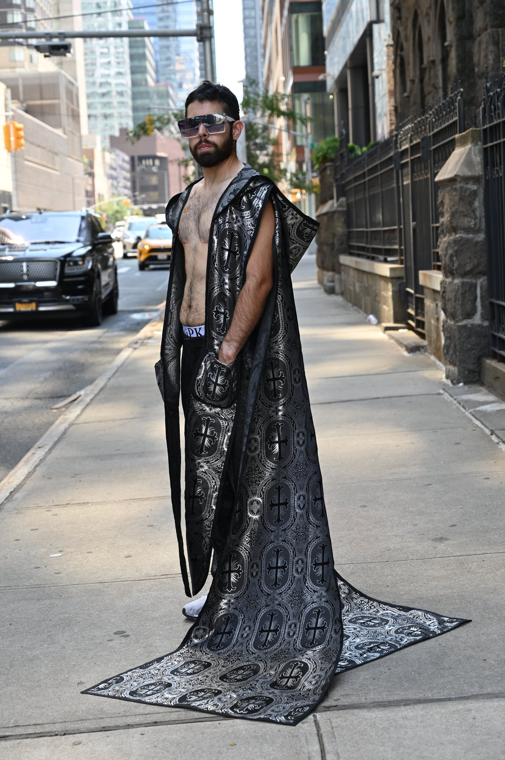 The Hooded Side Duster