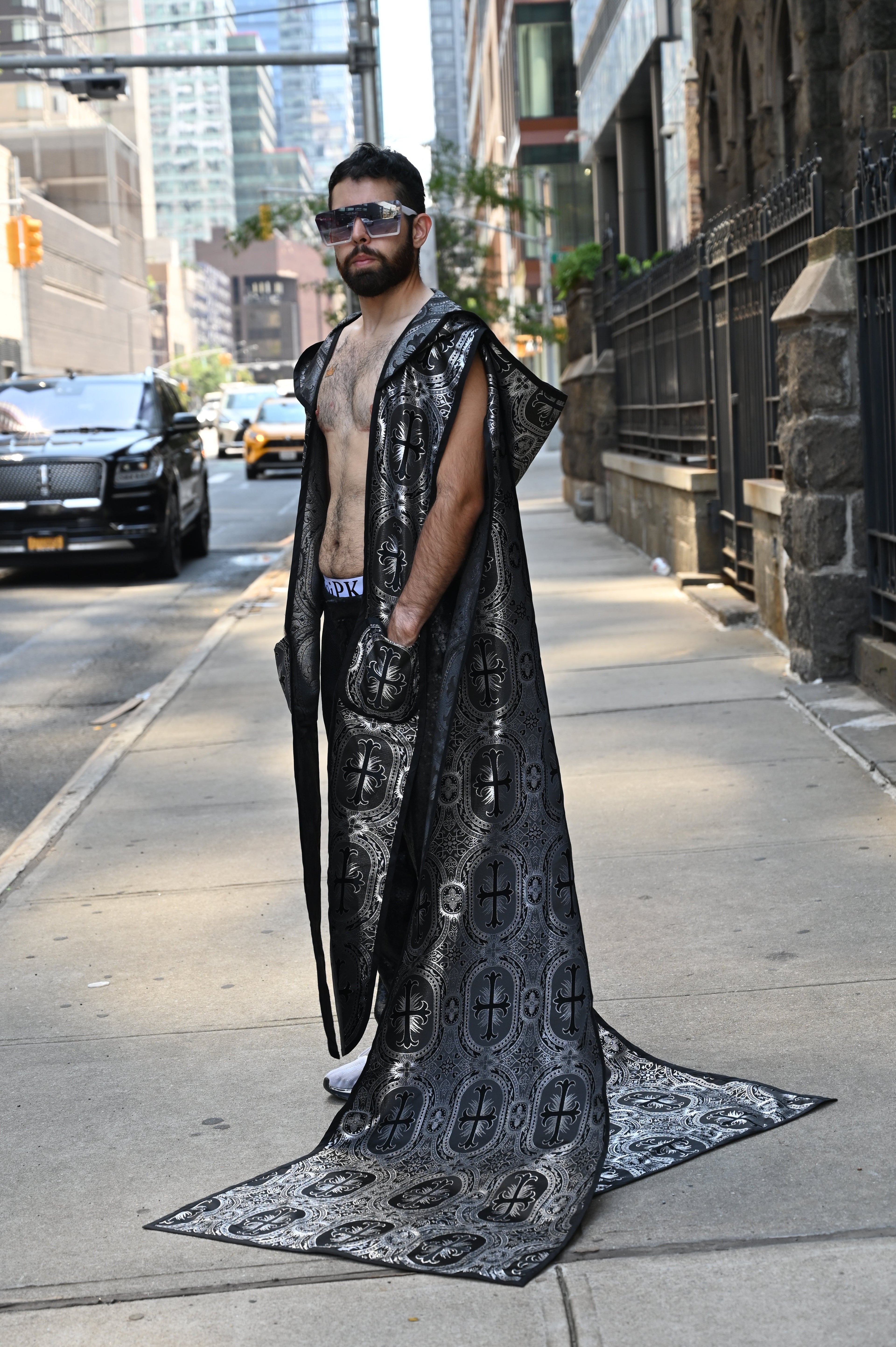 The Hooded Side Duster