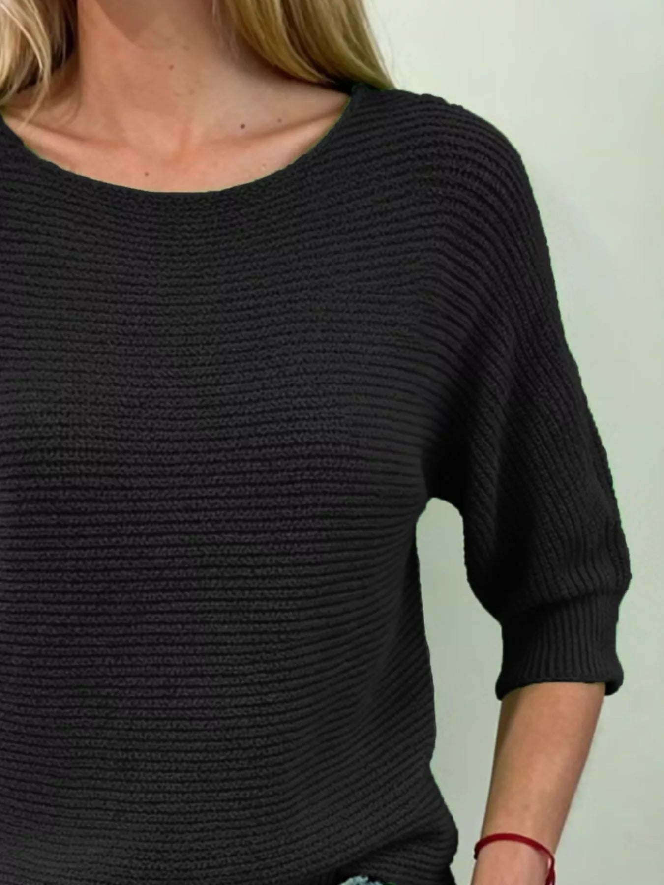White Ribbed Knit Round Neck Sweater Half Sleeve Pullover