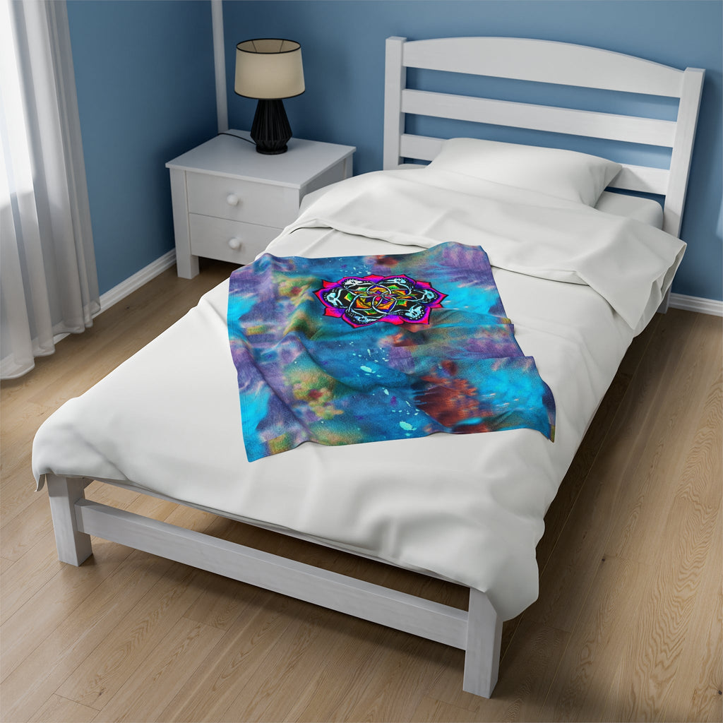 DEADPUNK Mandala Plush Blanket