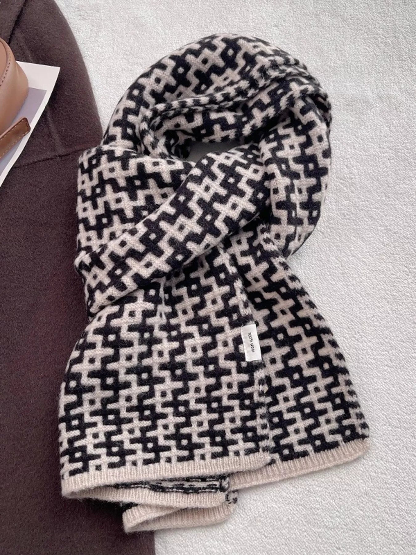 Wool Geometric Pattern Knitted Scarf Soft Winter Accessory