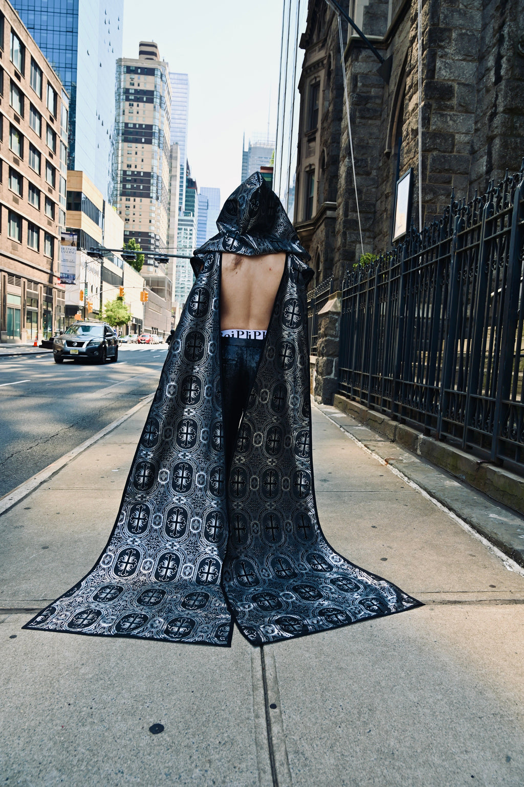 The Hooded Side Duster