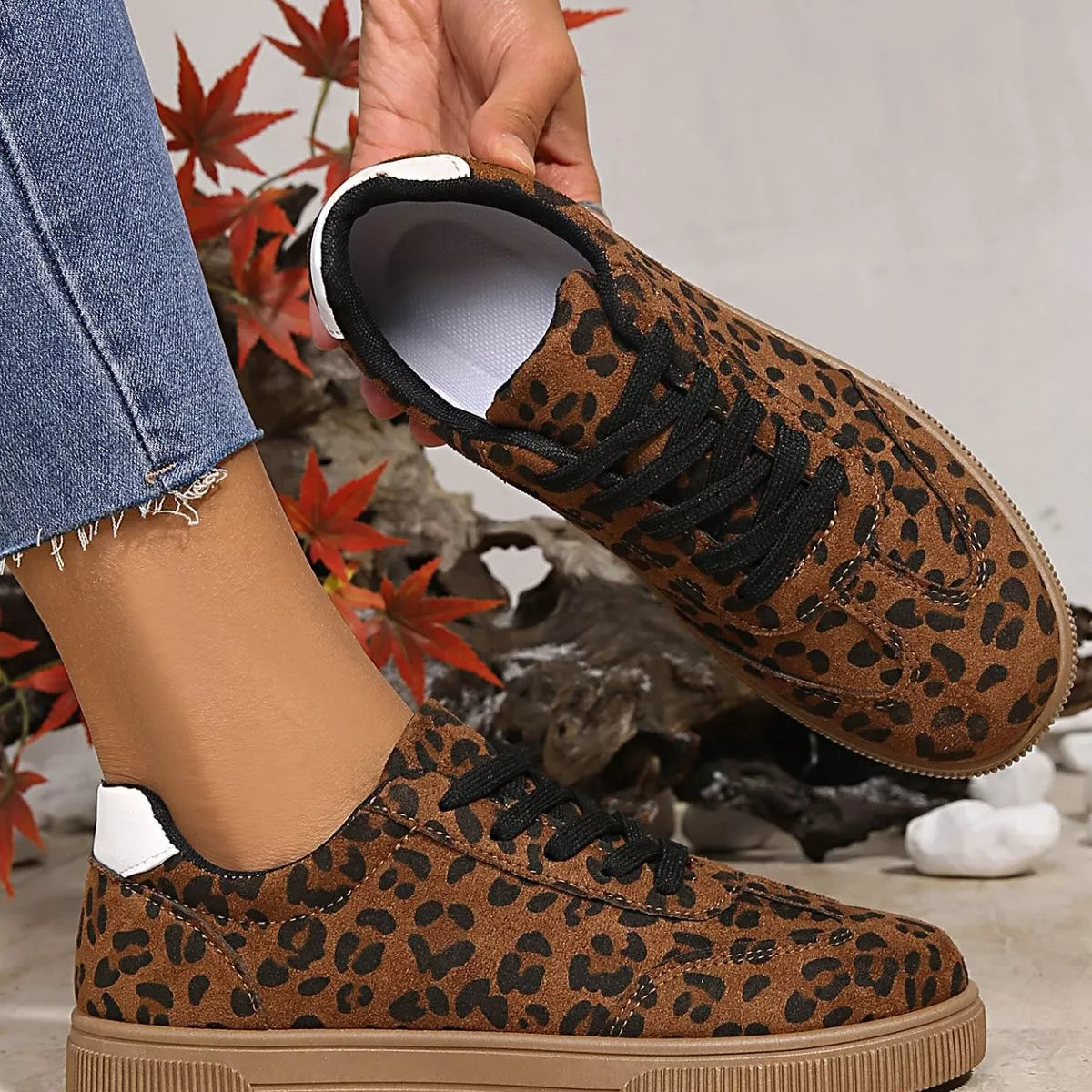 Women's Leopard Print Suede Lace Up Sneakers Casual Flat Shoes