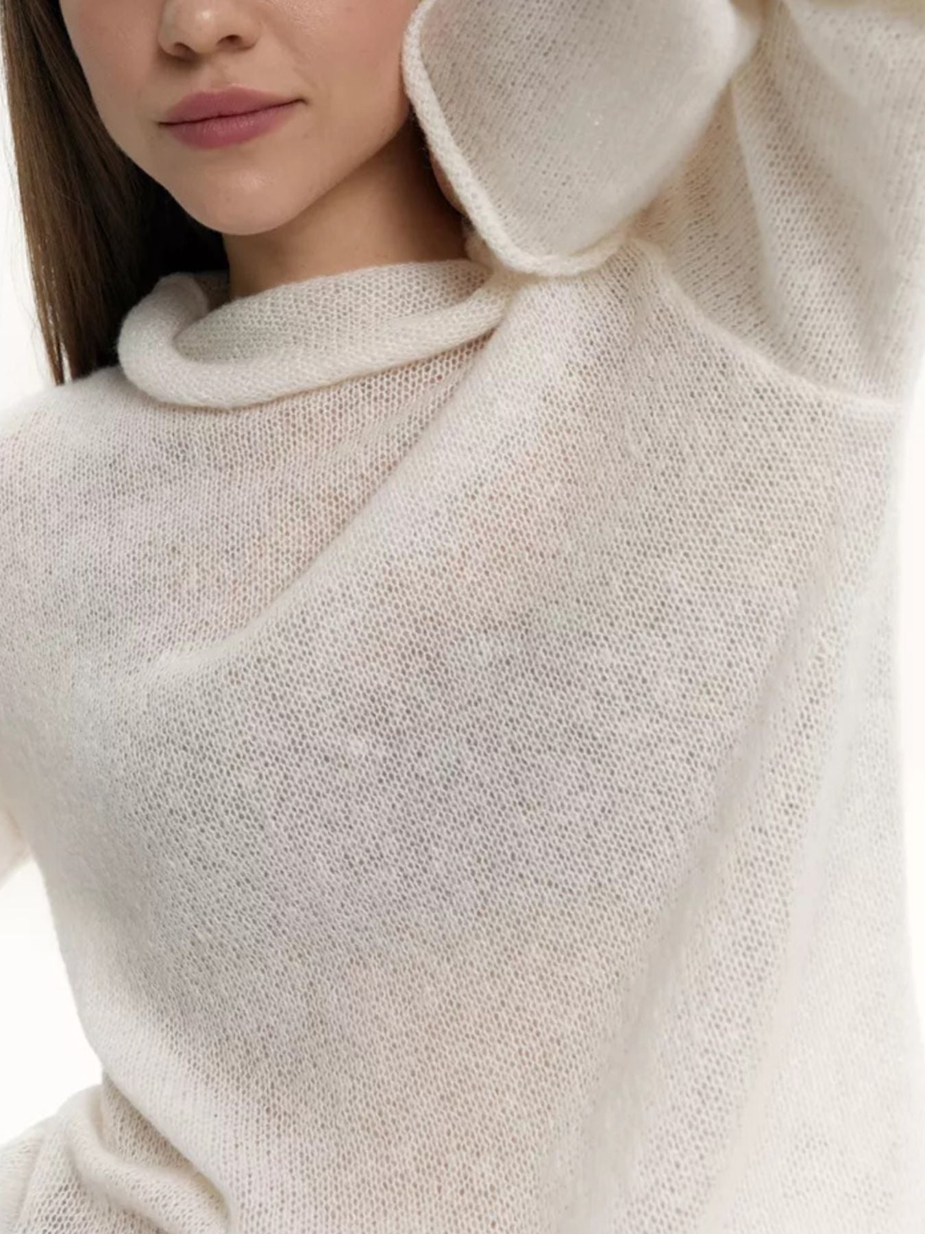Women's Cream Long Sleeve Mock Neck Lightweight Pullover Sweater