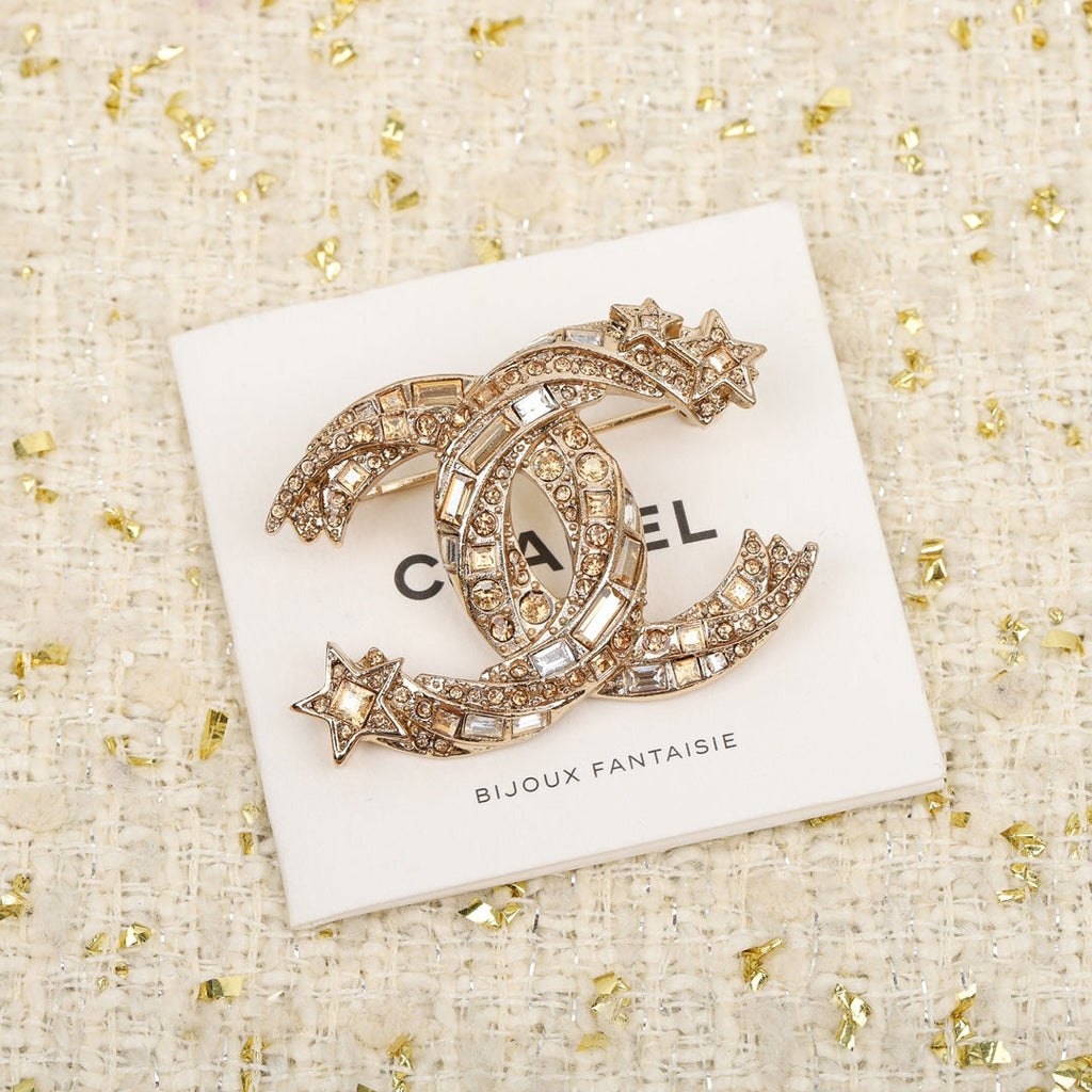 CC Brooch 158815