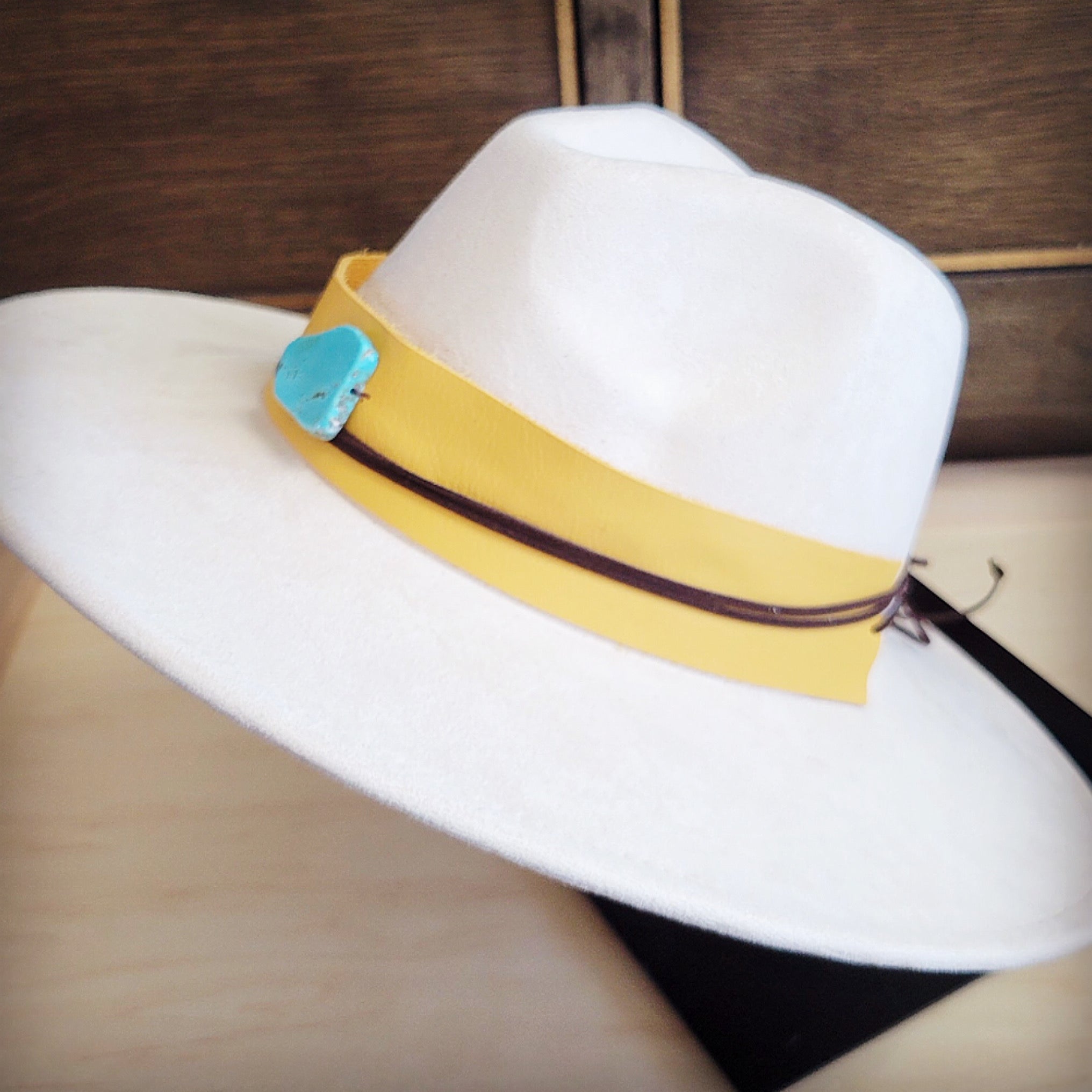 Wide Genuine Leather Mustard Hat Band w/ Turq 953m