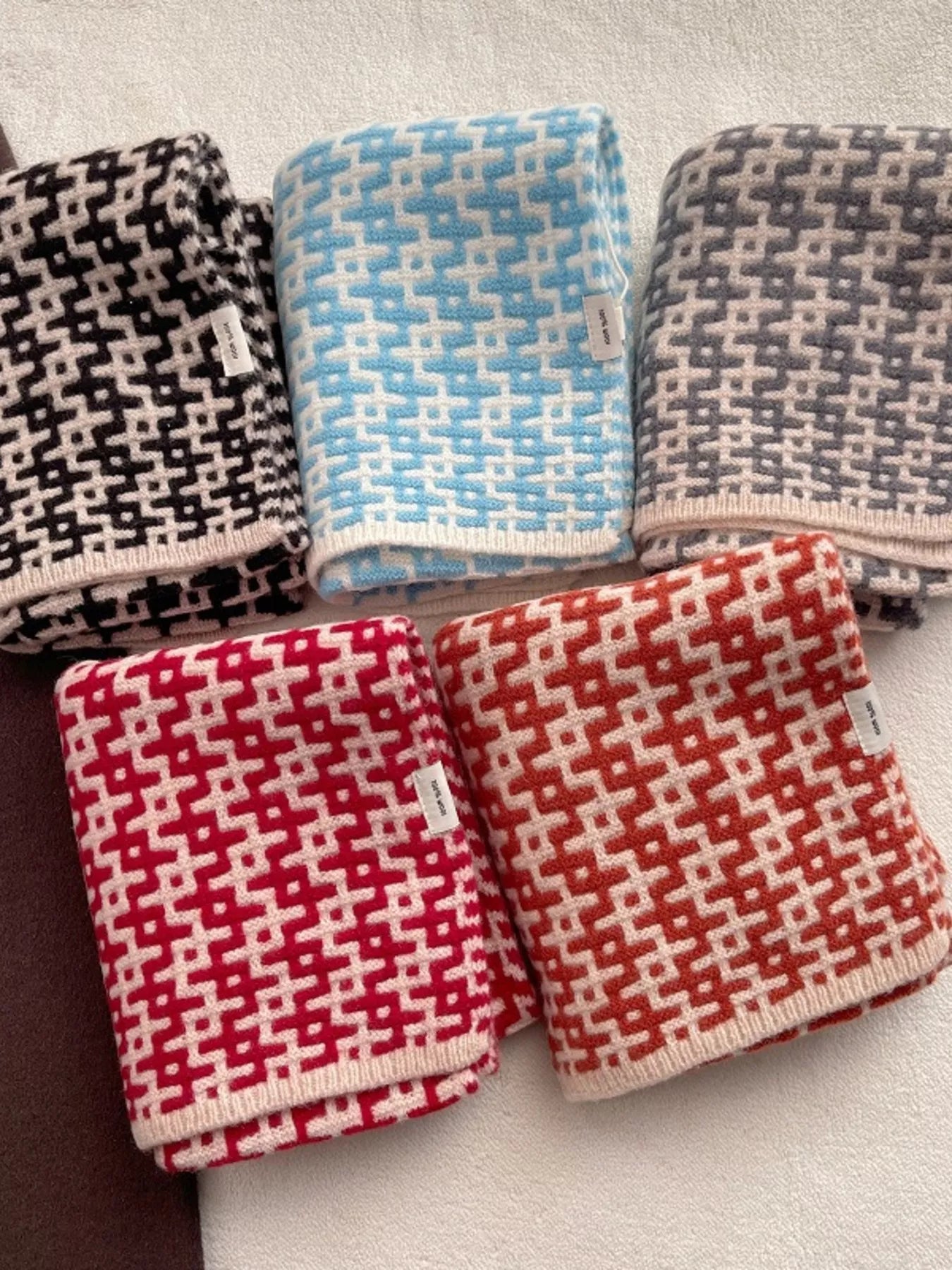 Wool Geometric Pattern Knitted Scarf Soft Winter Accessory