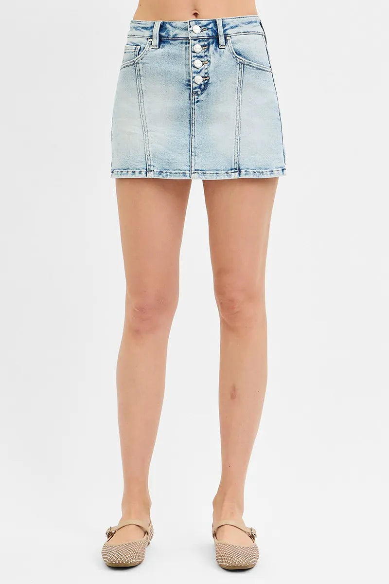 Skirt the Rules Light Wash Button-Front Skort – Full Size