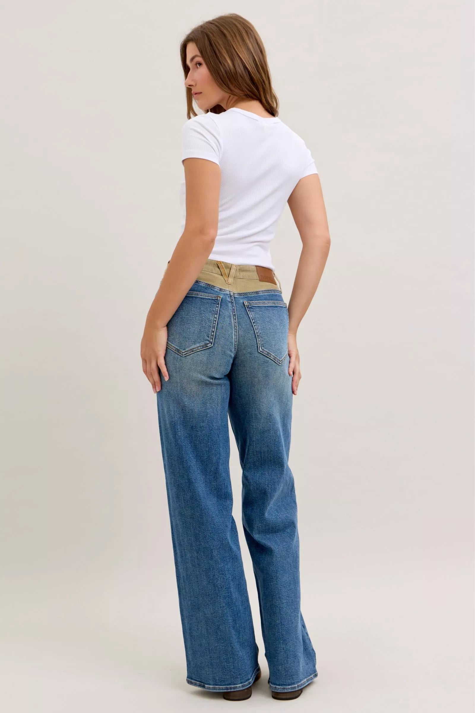 Judy Blue MR Column Straight Jeans With Corduroy Waist For Women Modern Comfortable Denim Chic