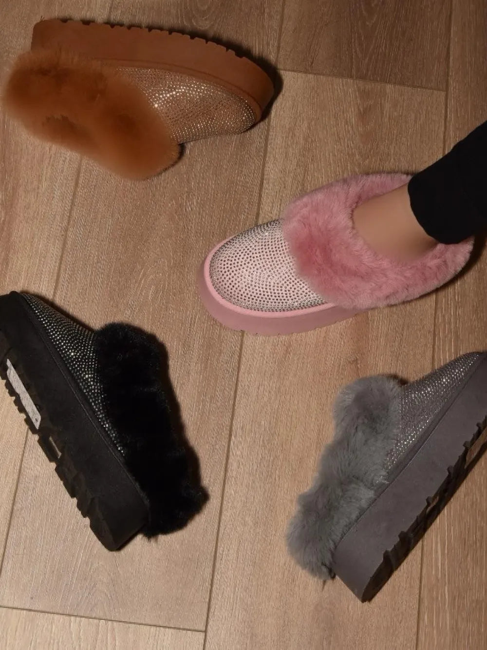 WILD DIVA Embellished Faux Fur Platform Slippers – Pink Rhinestone