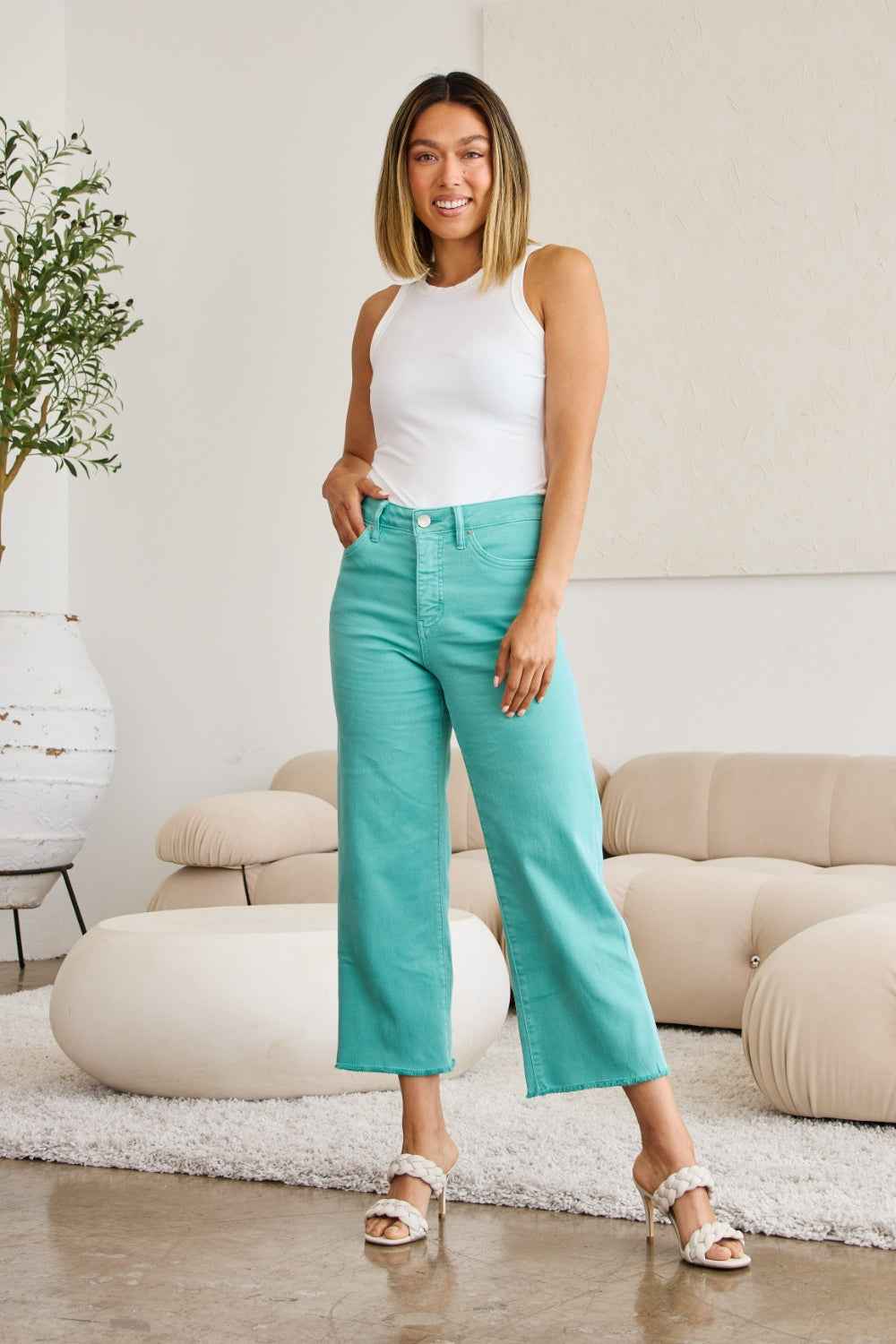 Chloe High Waist Tummy Control Jeans - Raw Hem