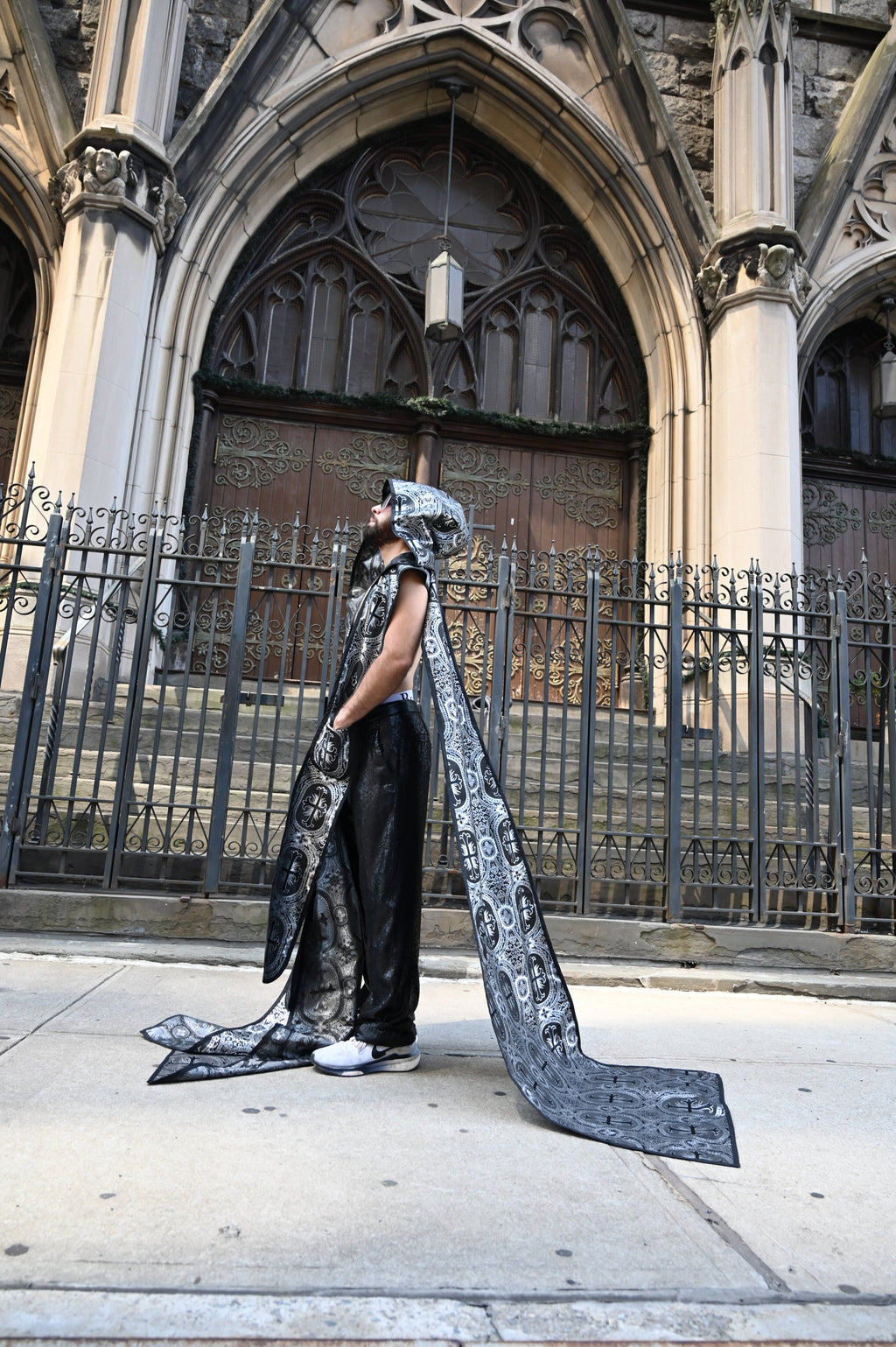 The Hooded Side Duster