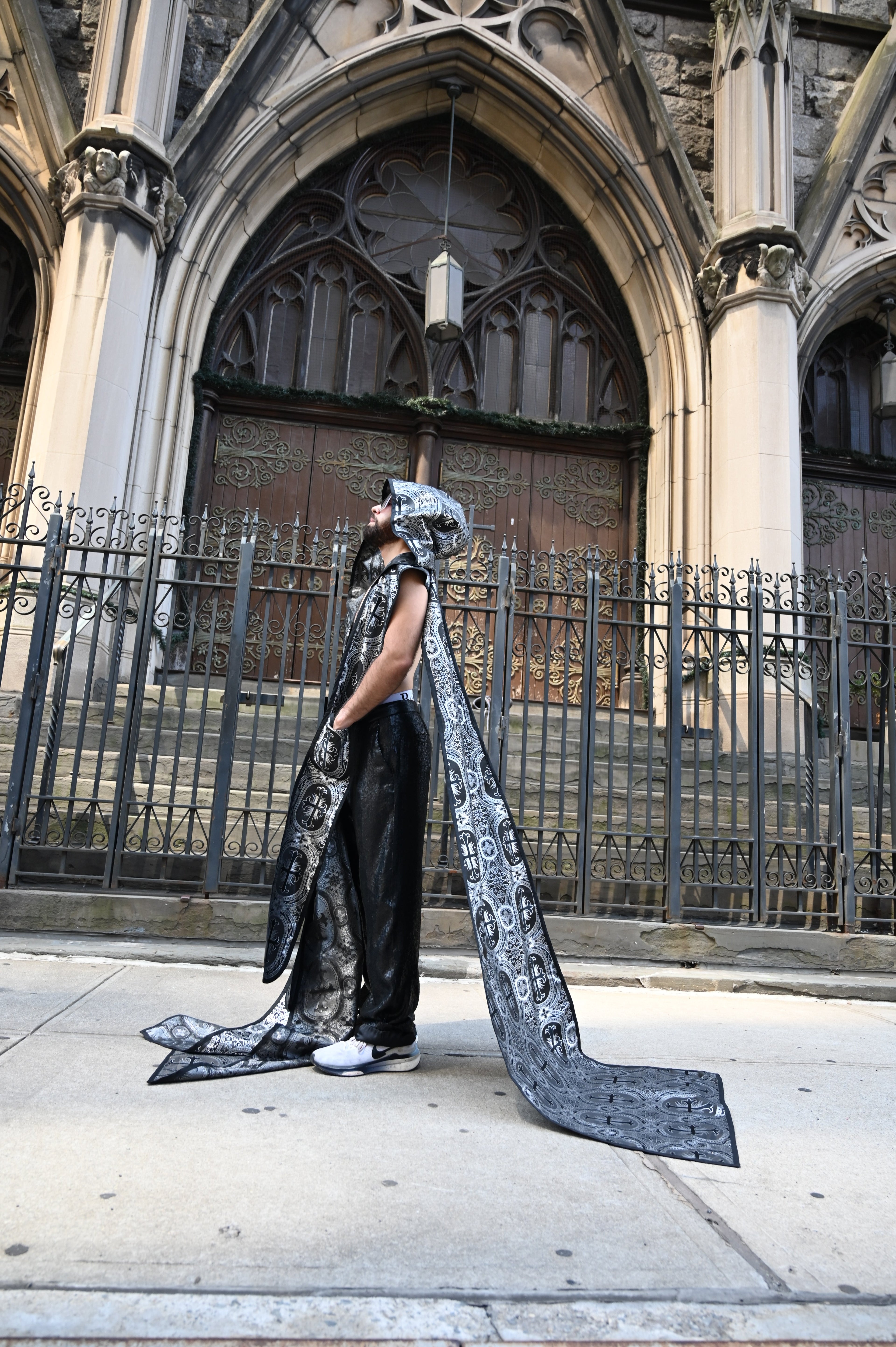The Hooded Side Duster