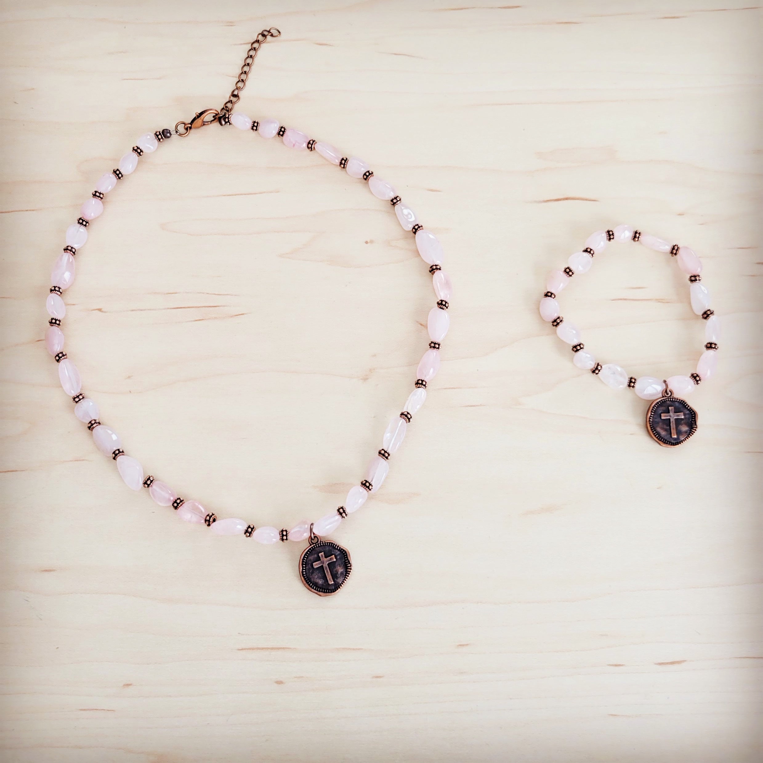 **Rose Quartz Collar Necklace w/ Copper Cross Round Charm 263j