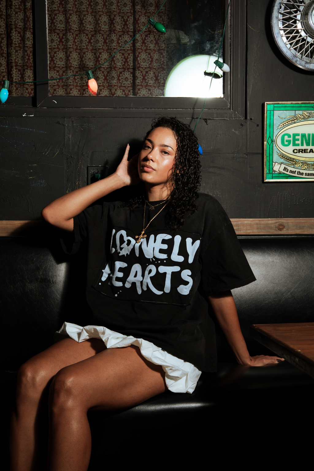 LOGO TEE