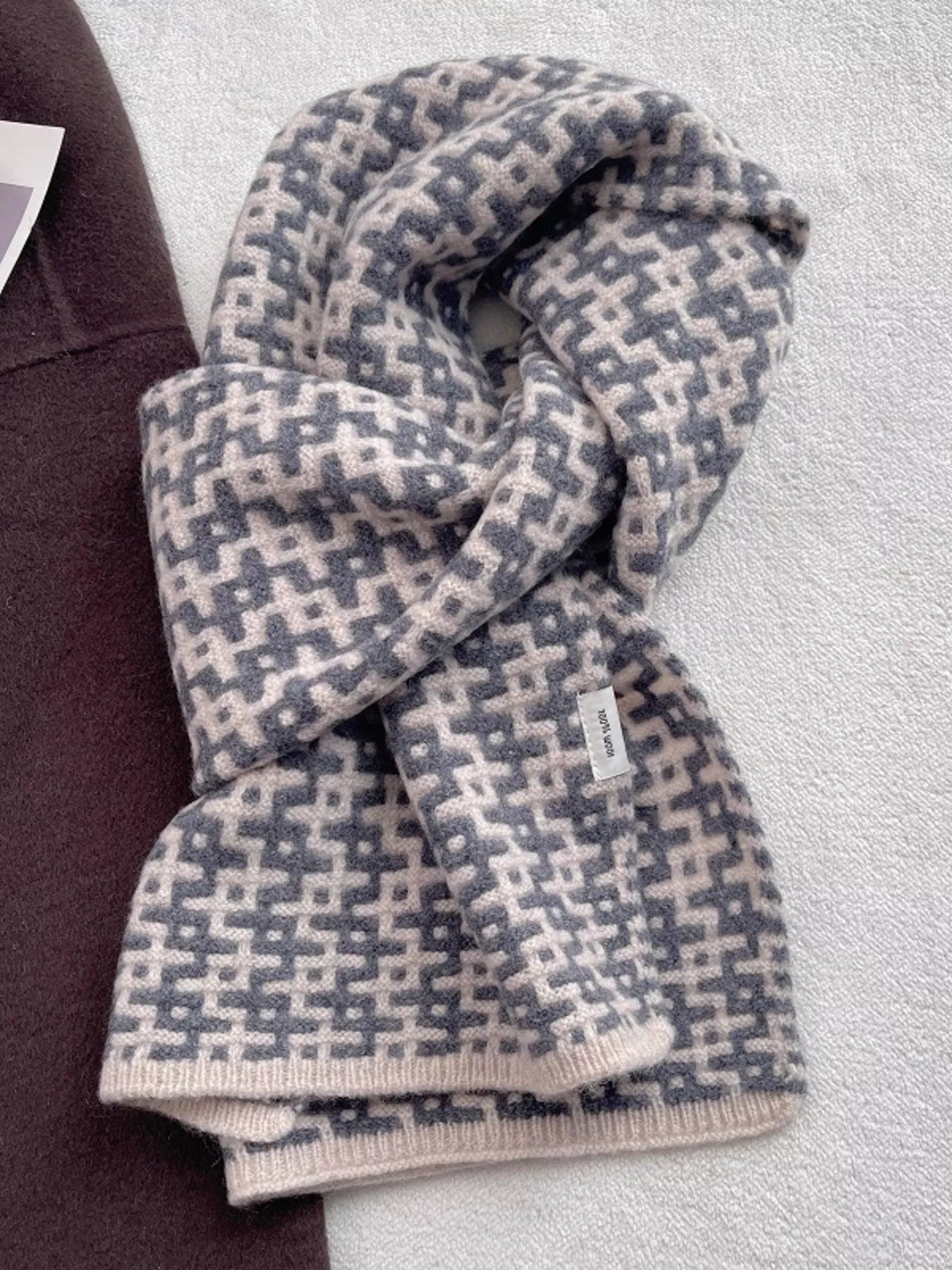 Wool Geometric Pattern Knitted Scarf Soft Winter Accessory