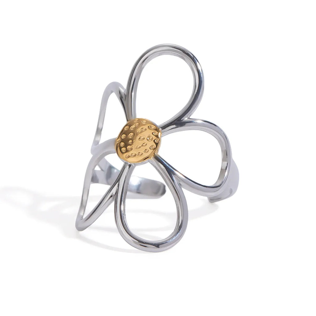 Two-Tone Daisy Flower Ring - Delicate Floral Statement