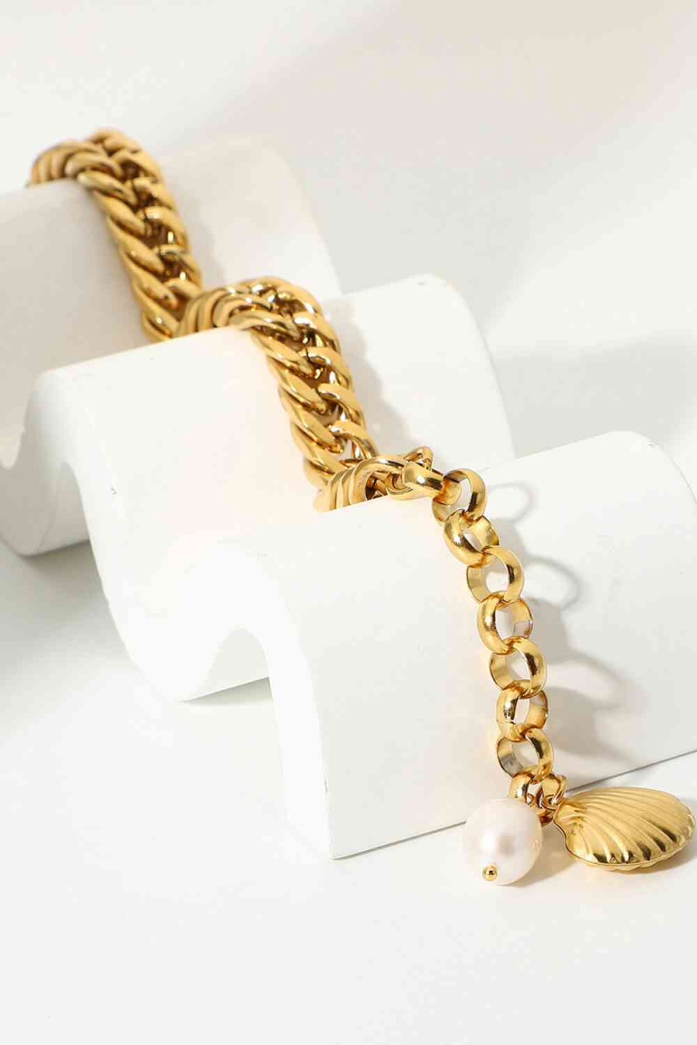GlamGold 18K Gold-Plated Curb Chain Bracelet – Elegant Pearl Accent See size chart under “more details”