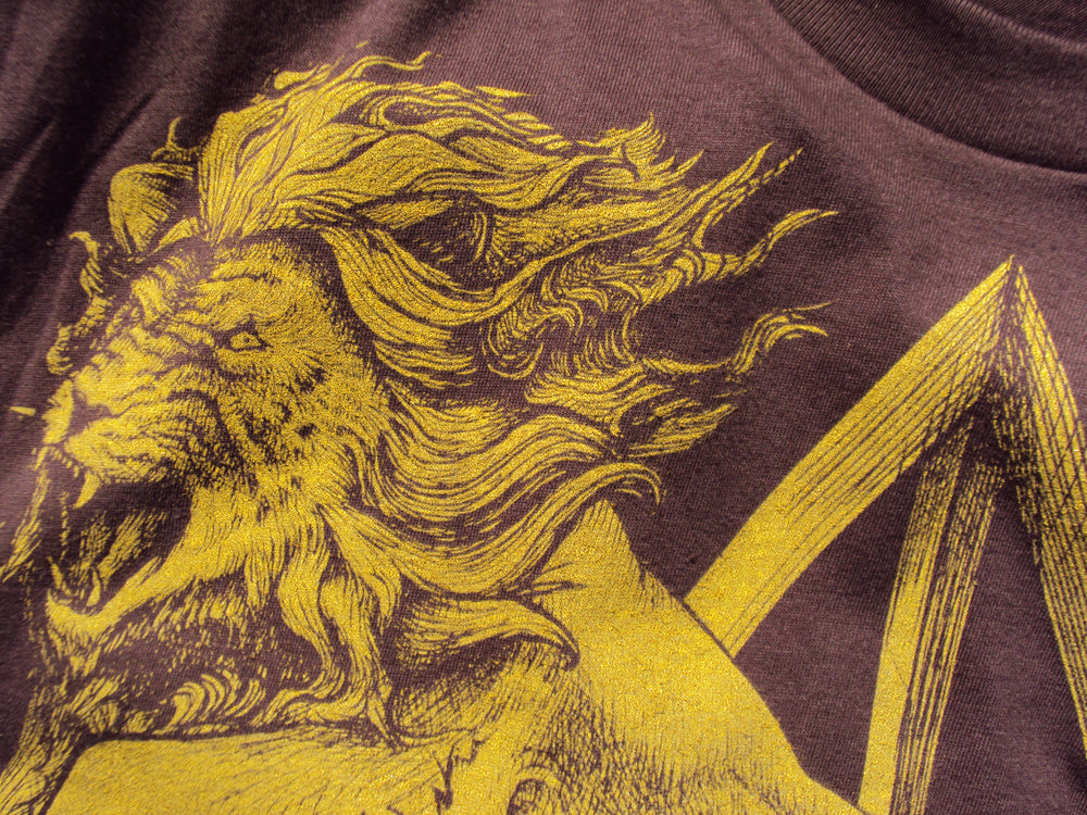 Tetrahedron Lion