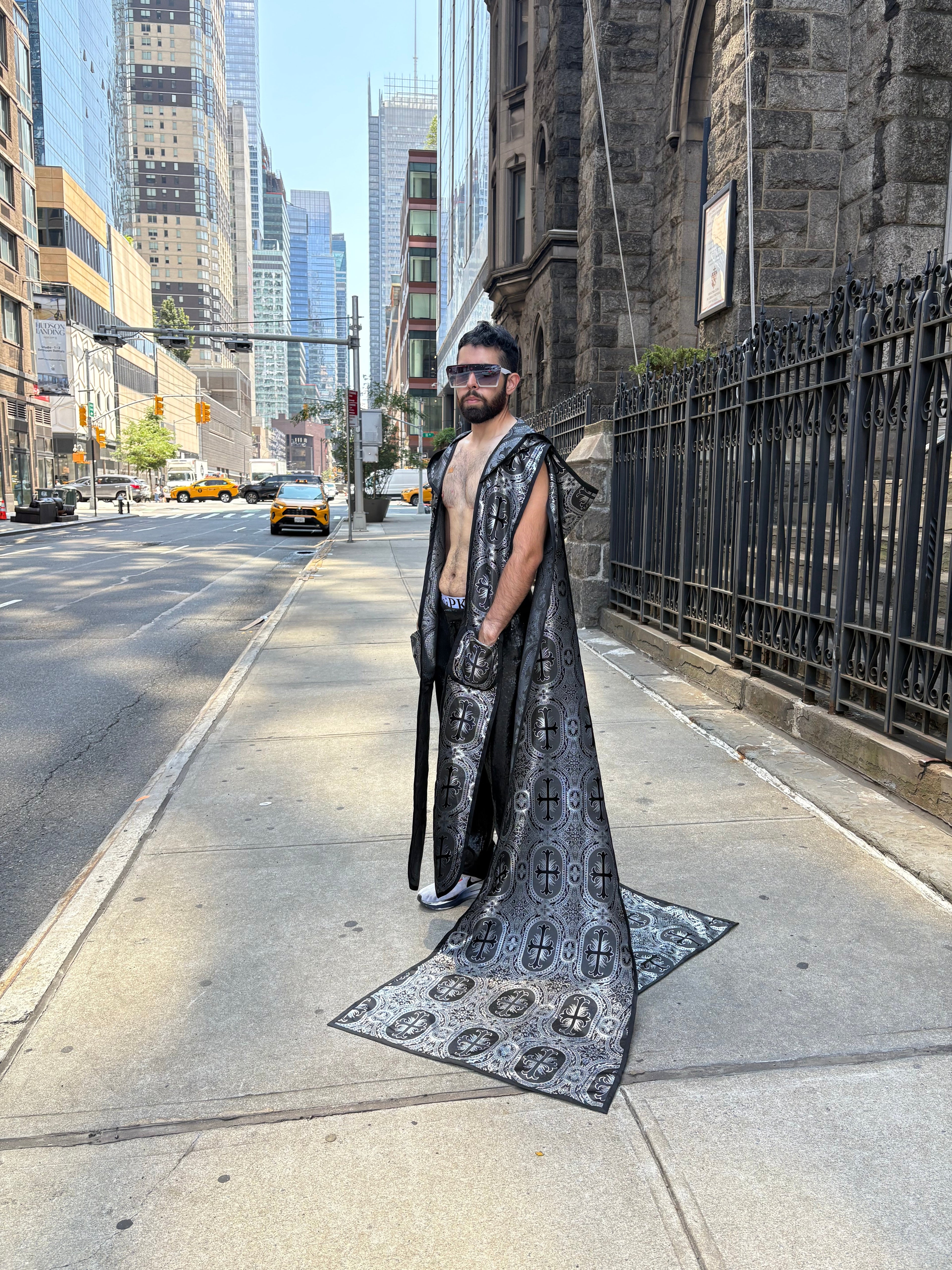 The Hooded Side Duster