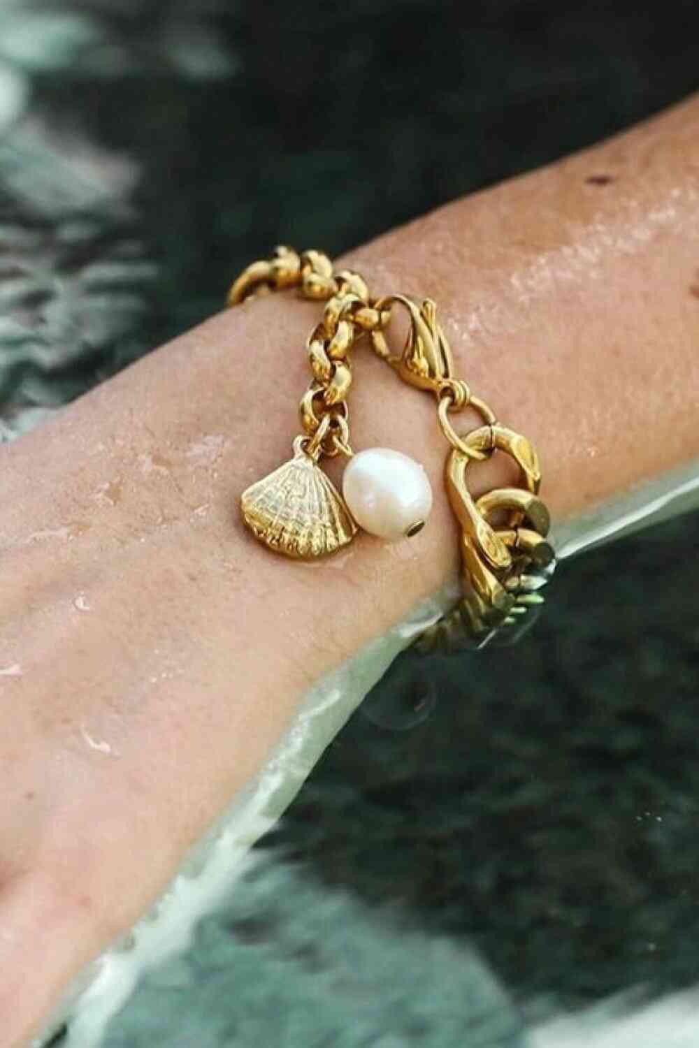 GlamGold 18K Gold-Plated Curb Chain Bracelet – Elegant Pearl Accent See size chart under “more details”