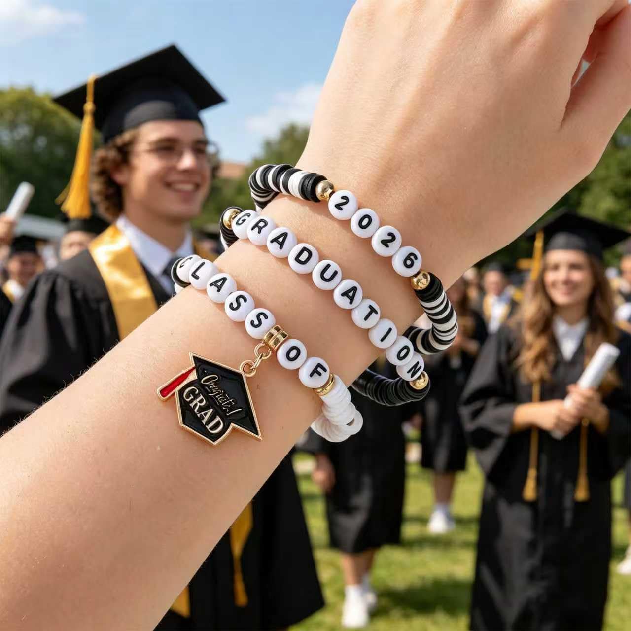 Szwyymybsr Graduation Bracelet for Men Women, Class of 2026, Grade, High School, College, Masters Degree, Graduation Bracelet for Friend Daughter Sister Granddaughter With Graduation Meaningful Cards