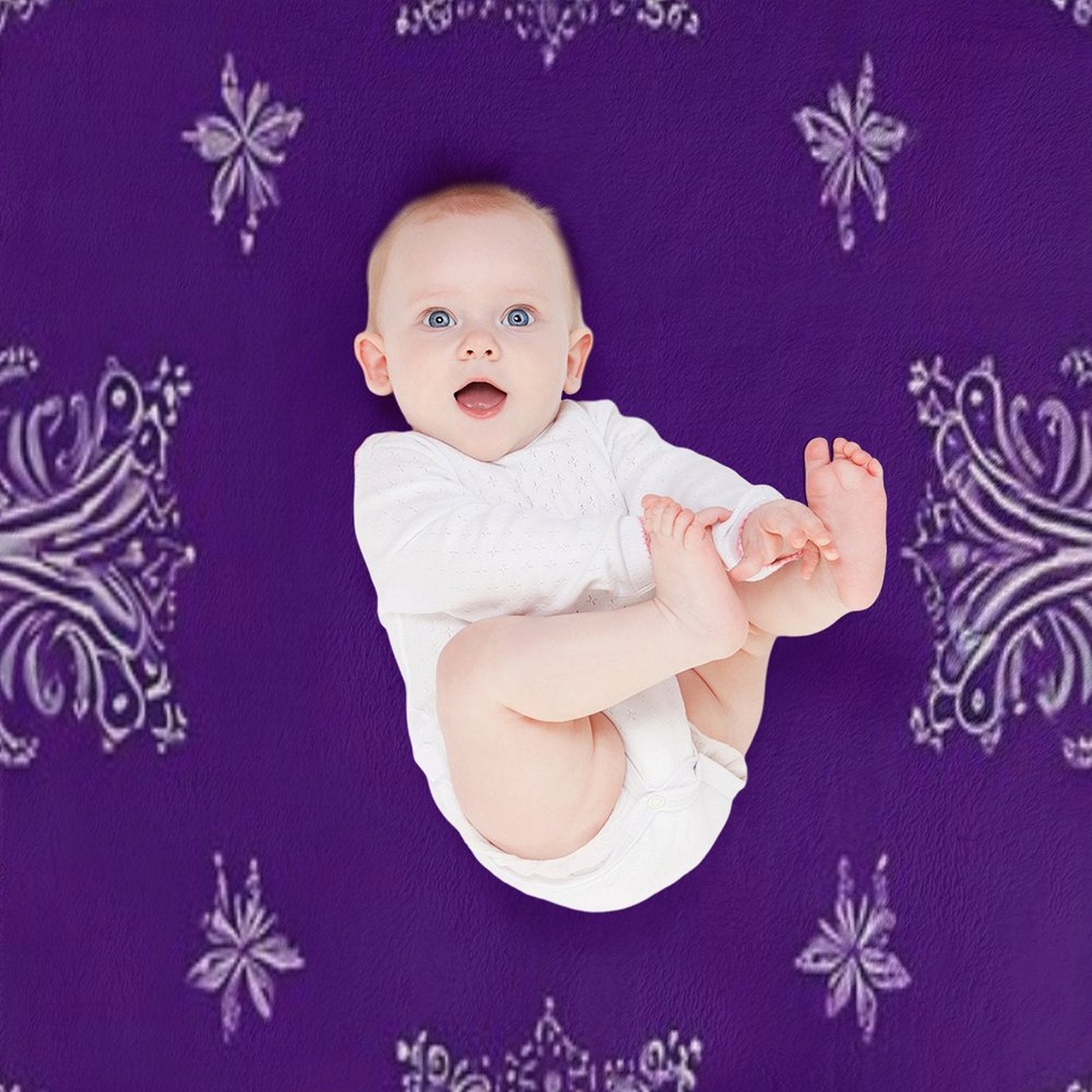 RogerPattern - Pale Purple Elegance White Detail Bandana Throw Blanket