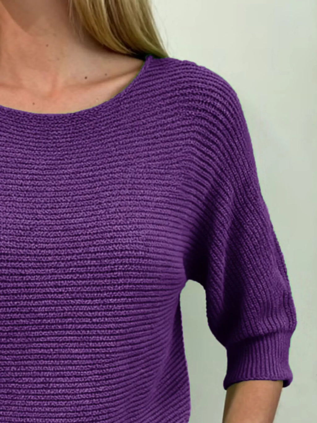 White Ribbed Knit Round Neck Sweater Half Sleeve Pullover
