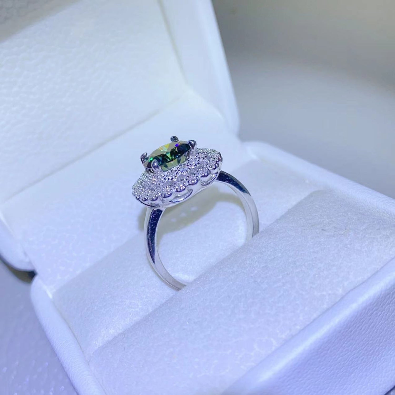 2 Carat Green Round Green Brilliant Round Cut Sparkala™ Pure Sterling Silver Halo Ring