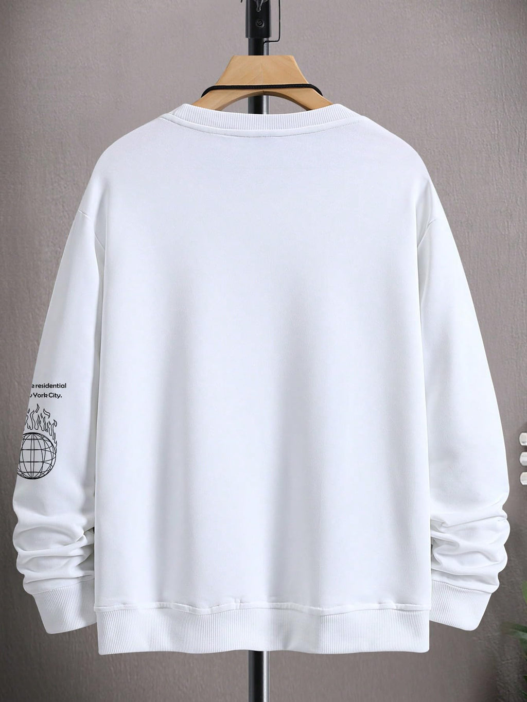 SOLY HUX Sweatshirts for Men Letter Graphic Crew Neck Long Sleeve Drop Shoulder Pullover Top