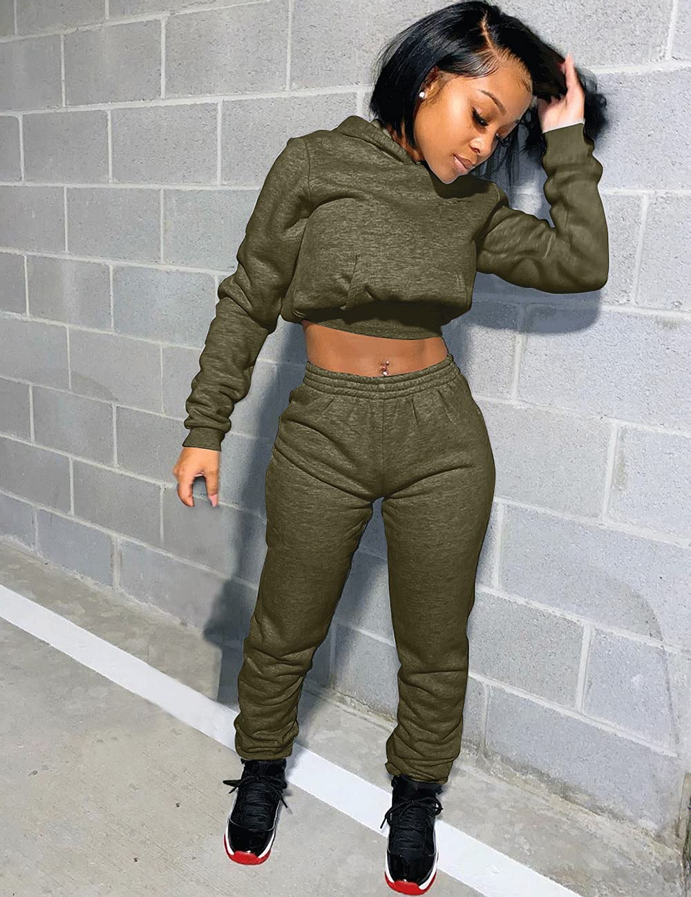 Women's 2 Piece Sweatsuit Set Long Sleeve Jogger Tracksuit Outfits 2025 Casual Crop Hoodie and Pants Matching Sets
