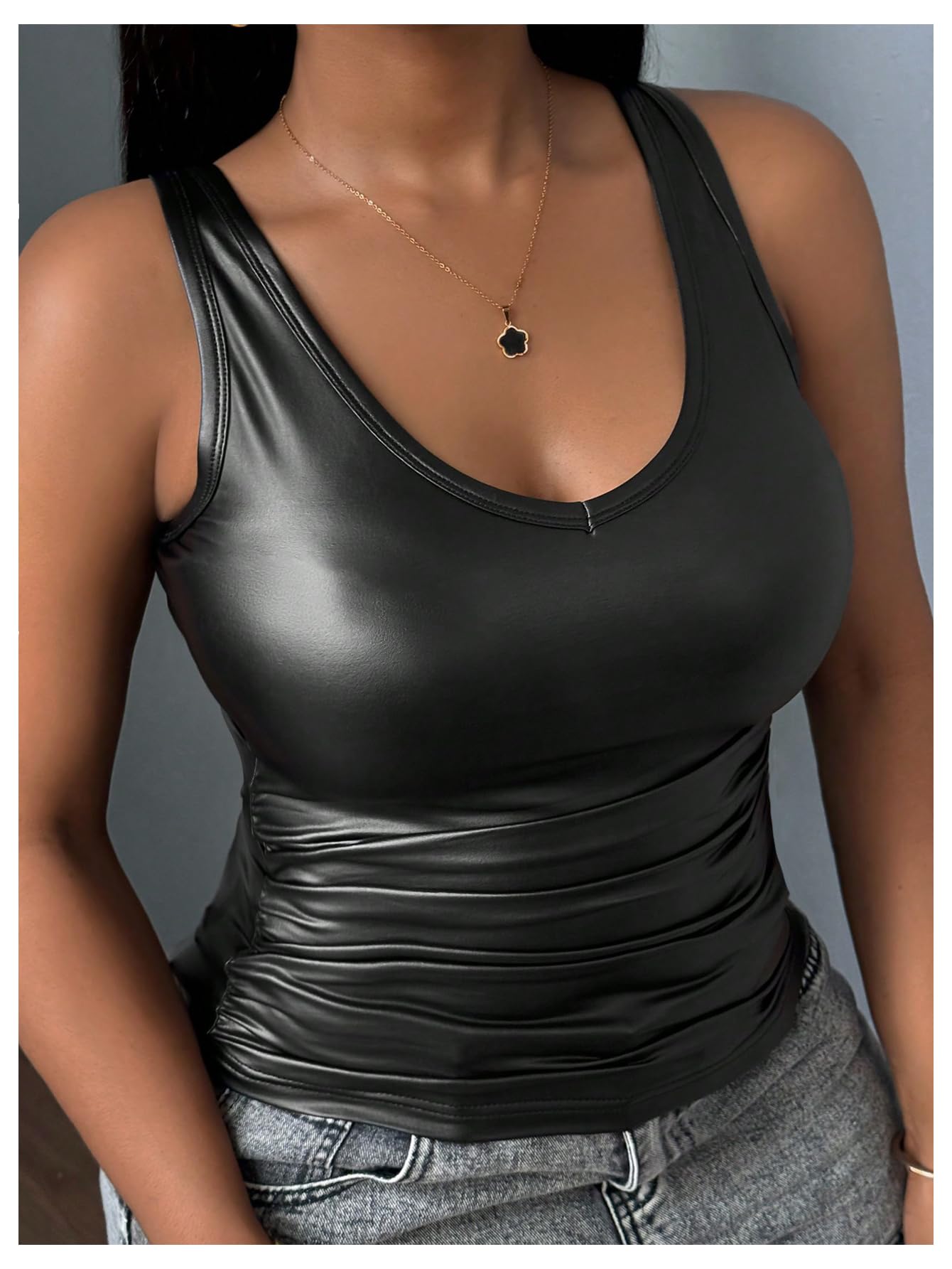 OYOANGLE Women's Faux PU Leather Tank Top Y2K Sleeveless Vest Fitted Ruched U Neck Going Out Tops Party Concert Outfits