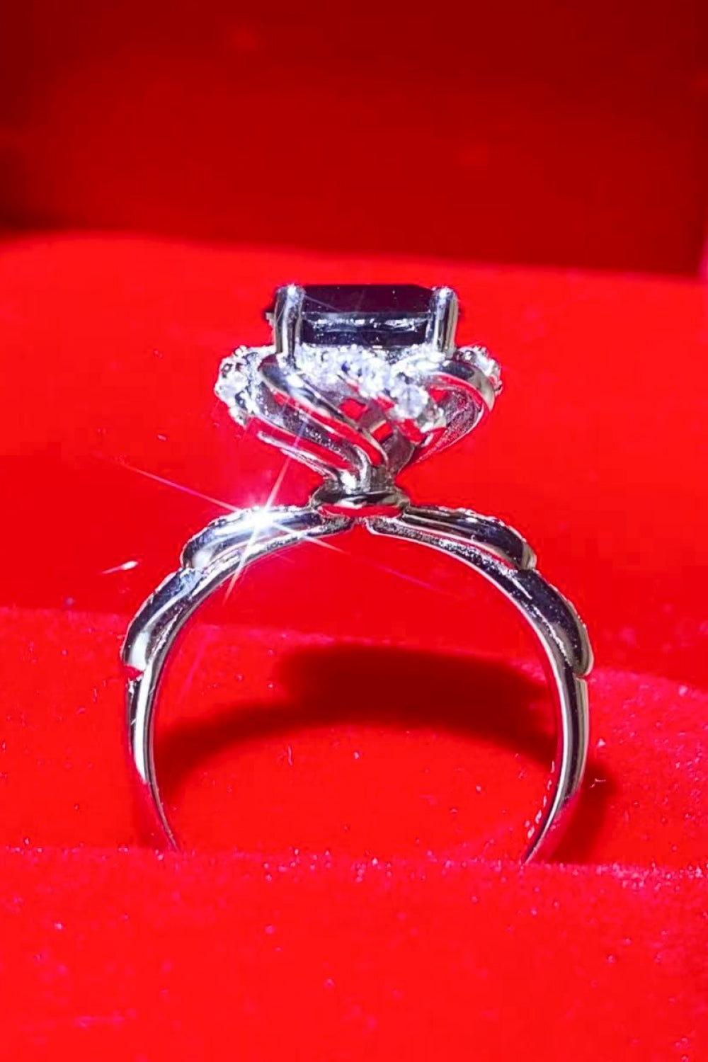 2 Carat Black Black Sparkala™ Floral Ring