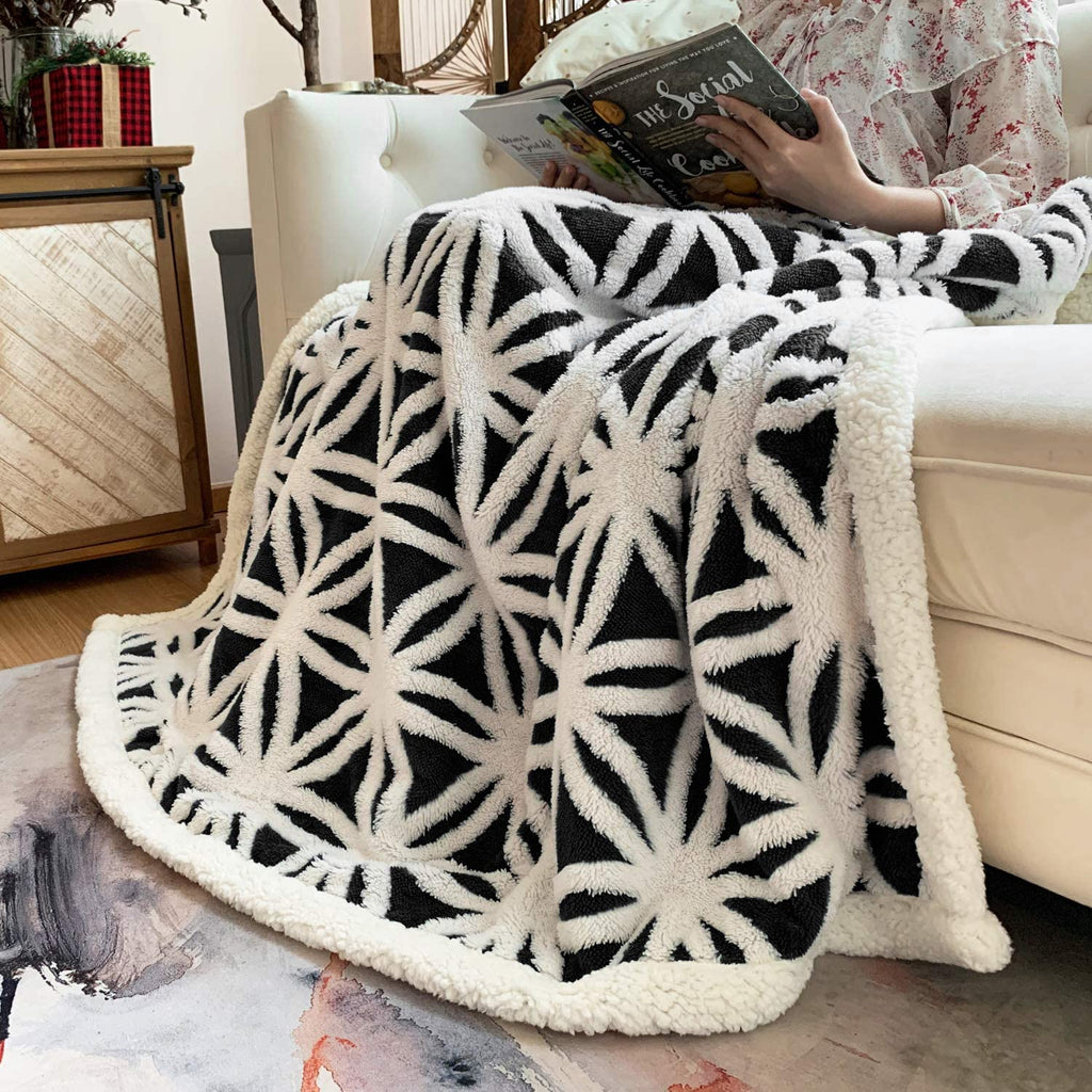 LOMAO Sherpa Fleece Blanket for Mom Cozy Soft Throw Blanket for Women Men Birthday Gifts Dual Sided Couch Sofa Bed Blanket
