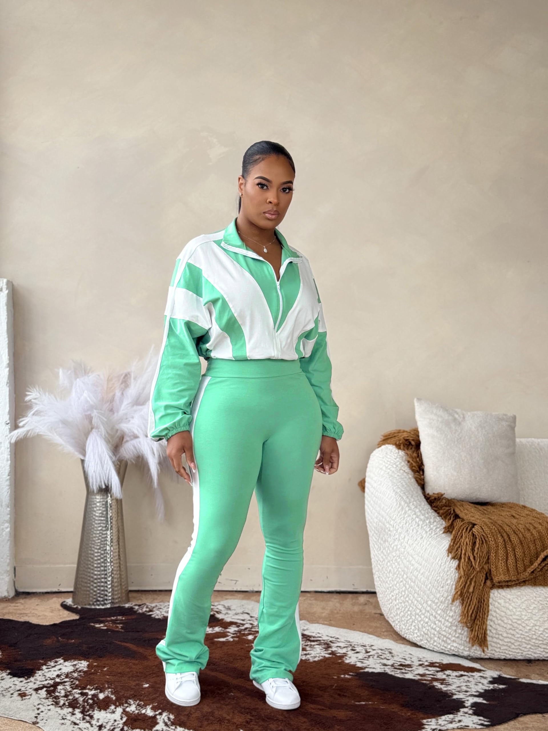 Womens 2 Piece Outfits Sets Casual Jumpsuits Track Suits for Women Set Colorblock Zip Up Cropped Jacket Pants Sweatsuits