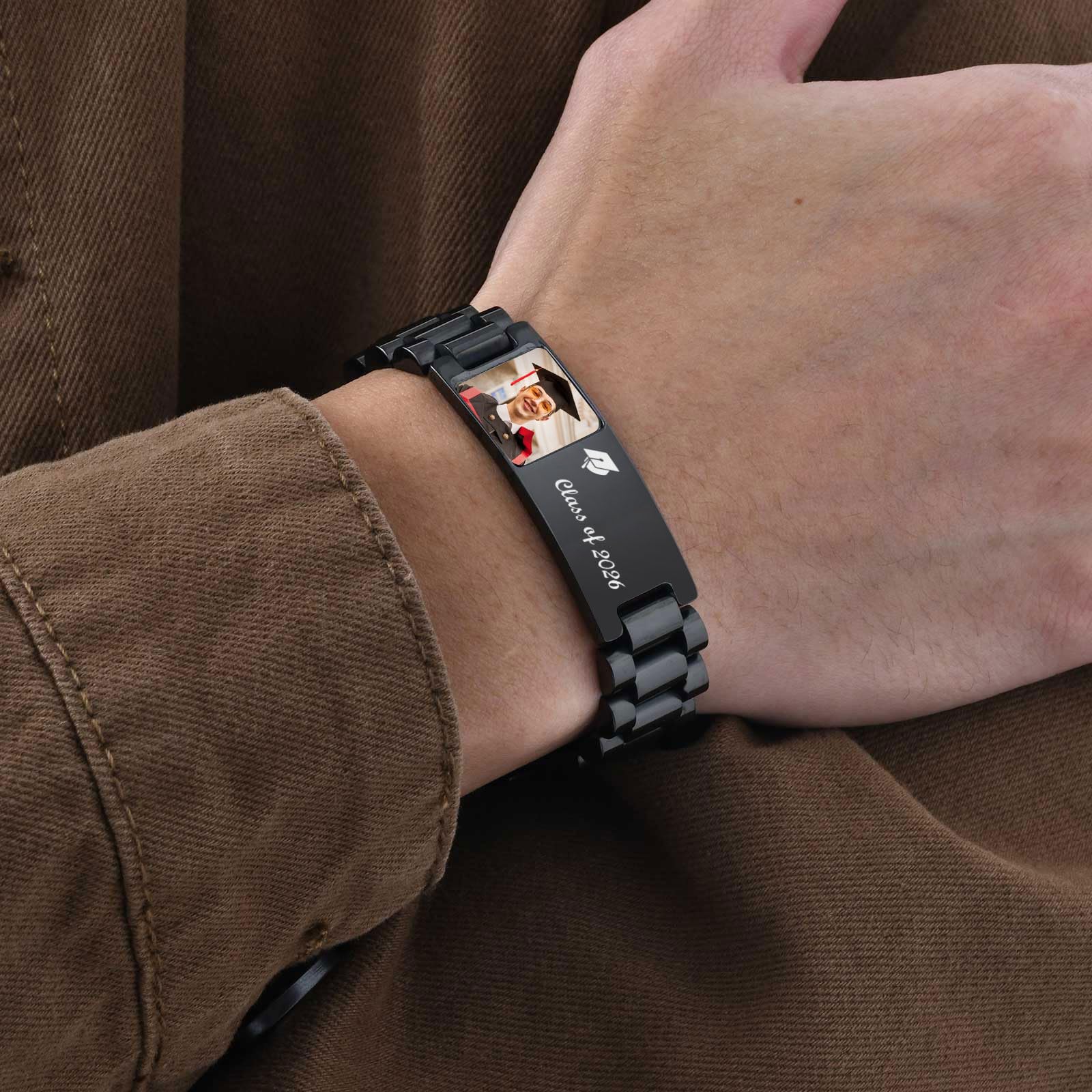 MEALGUET Graduation Gifts for him,Customizable Graduation Bracelet, Inspirational College Graduate Class Of 2026 Gift, Stainless Steel Handsome Link Bracelets for College Graduates