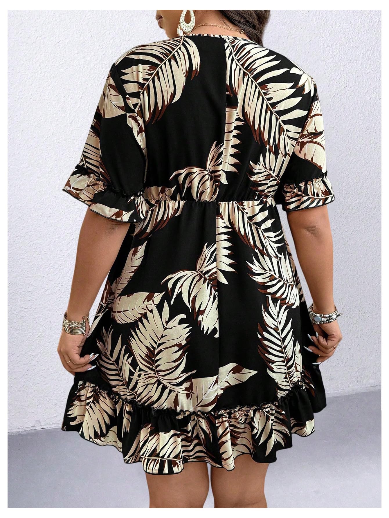 Floerns Women's Plus Size Summer Vacation Wrap V Neck Short Sleeve Ruffle Hem A Line Hawaiian Short Dress