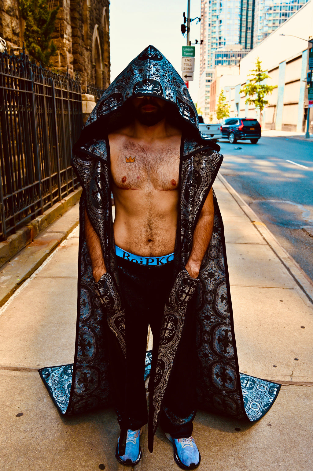 The Hooded Side Duster