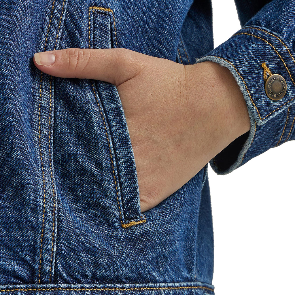 Wrangler womens Relaxed Fit Girlfriend Denim Jacket
