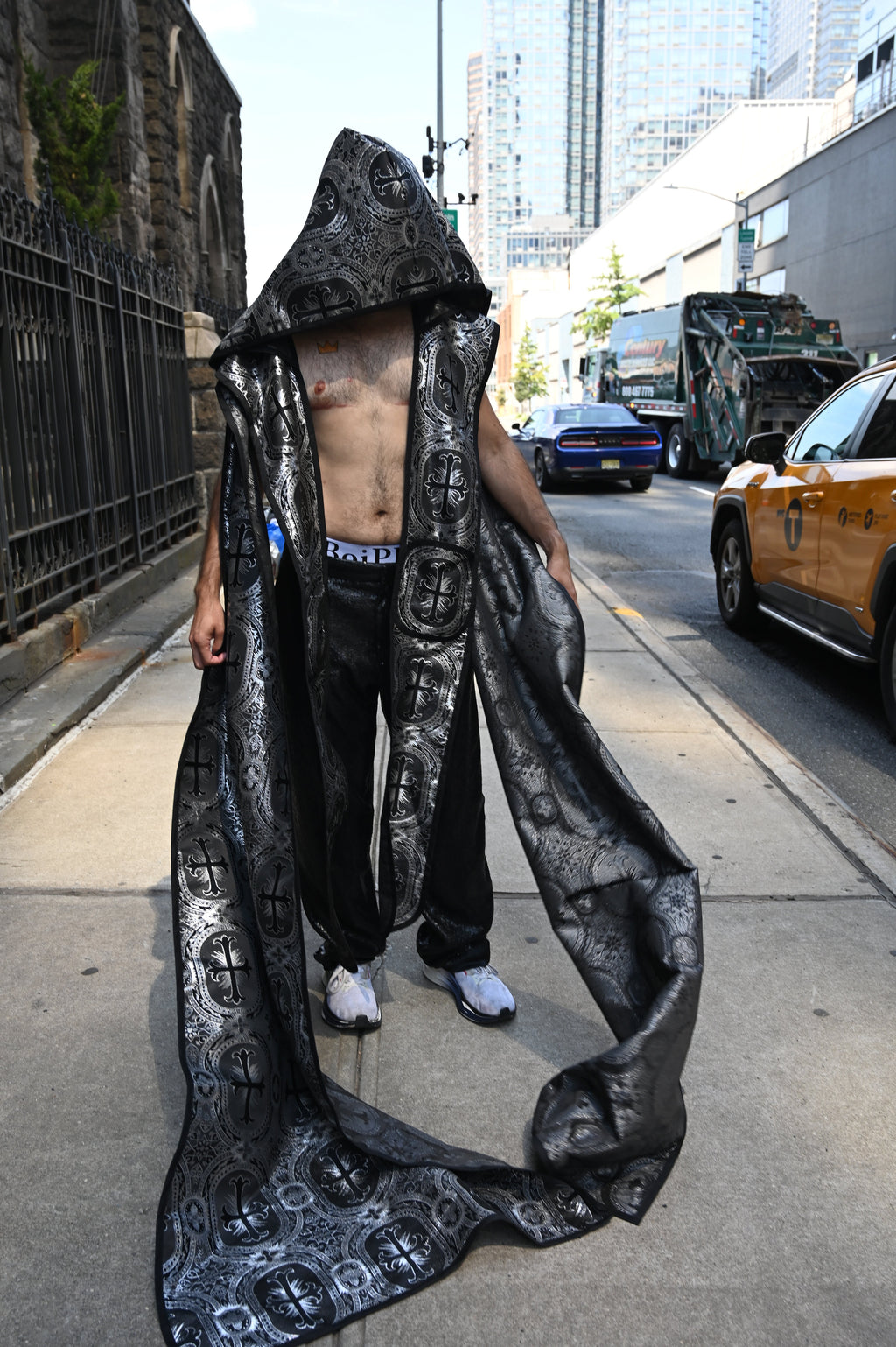 The Hooded Side Duster