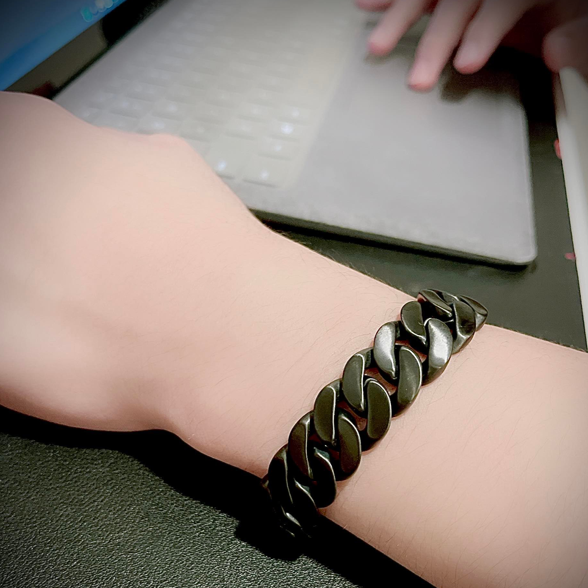 BG160B B.Tiff 16mm Black Flat Cuban Link Bracelet