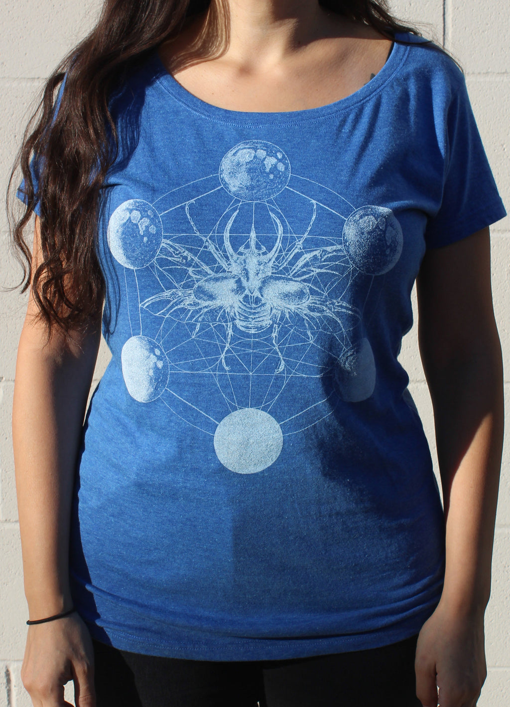 Metatron Beetle Moon Phases - Women Tee