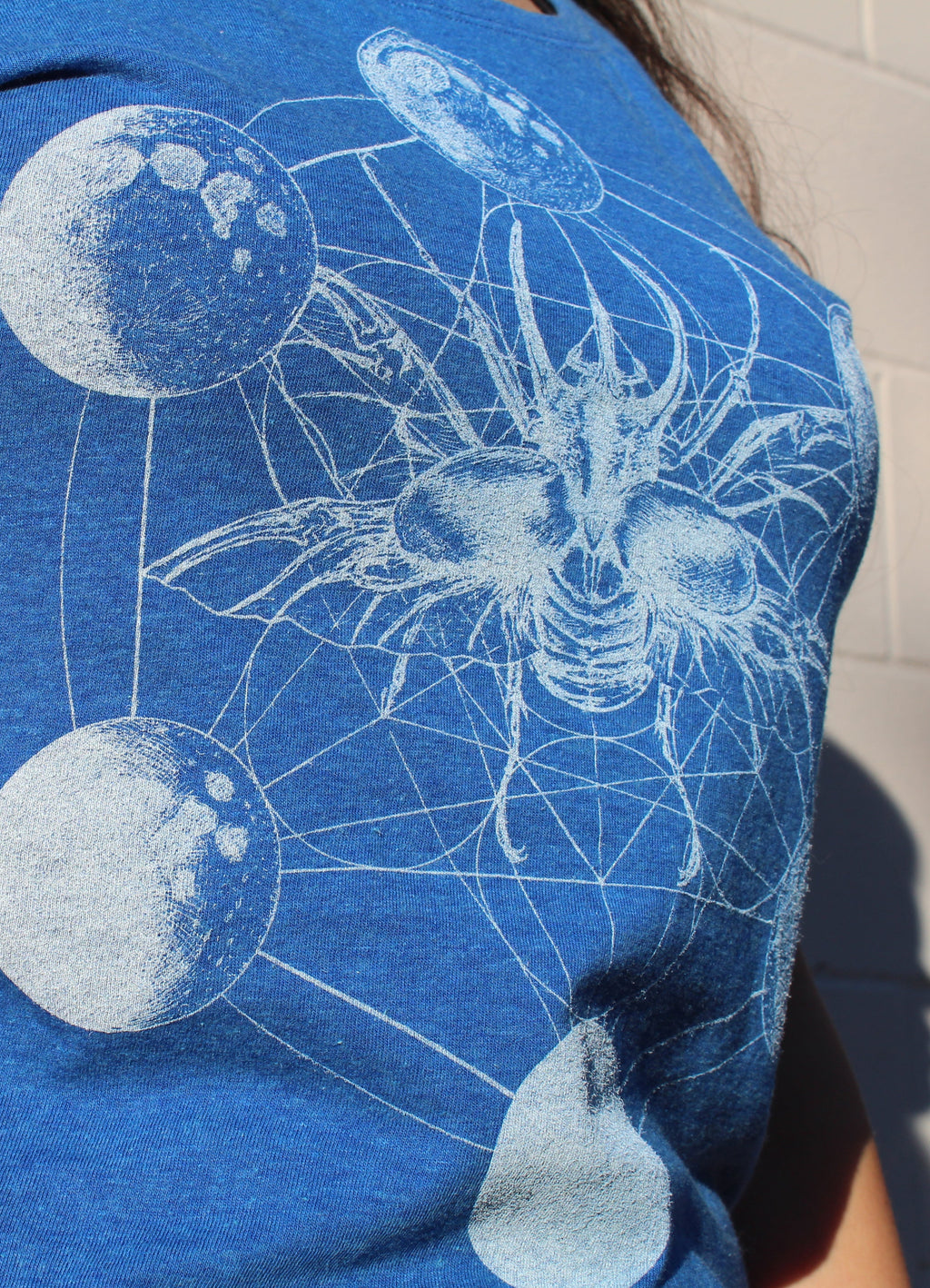 Metatron Beetle Moon Phases - Women Tee