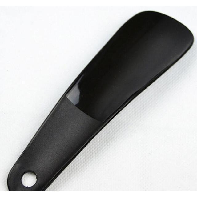 Black Shoehorn