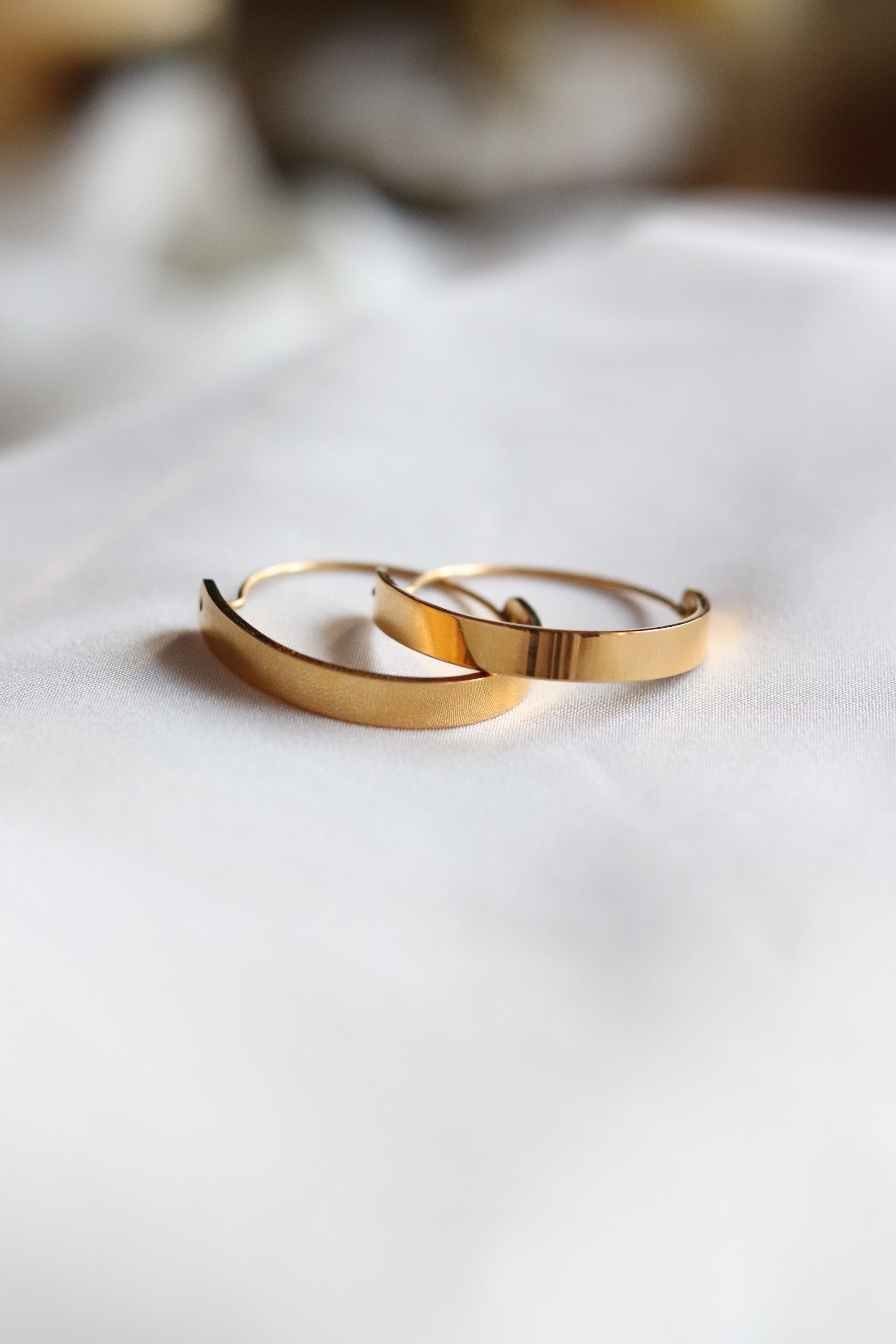 Edge Hoops Earrings - Water Proof (Silver and Gold)